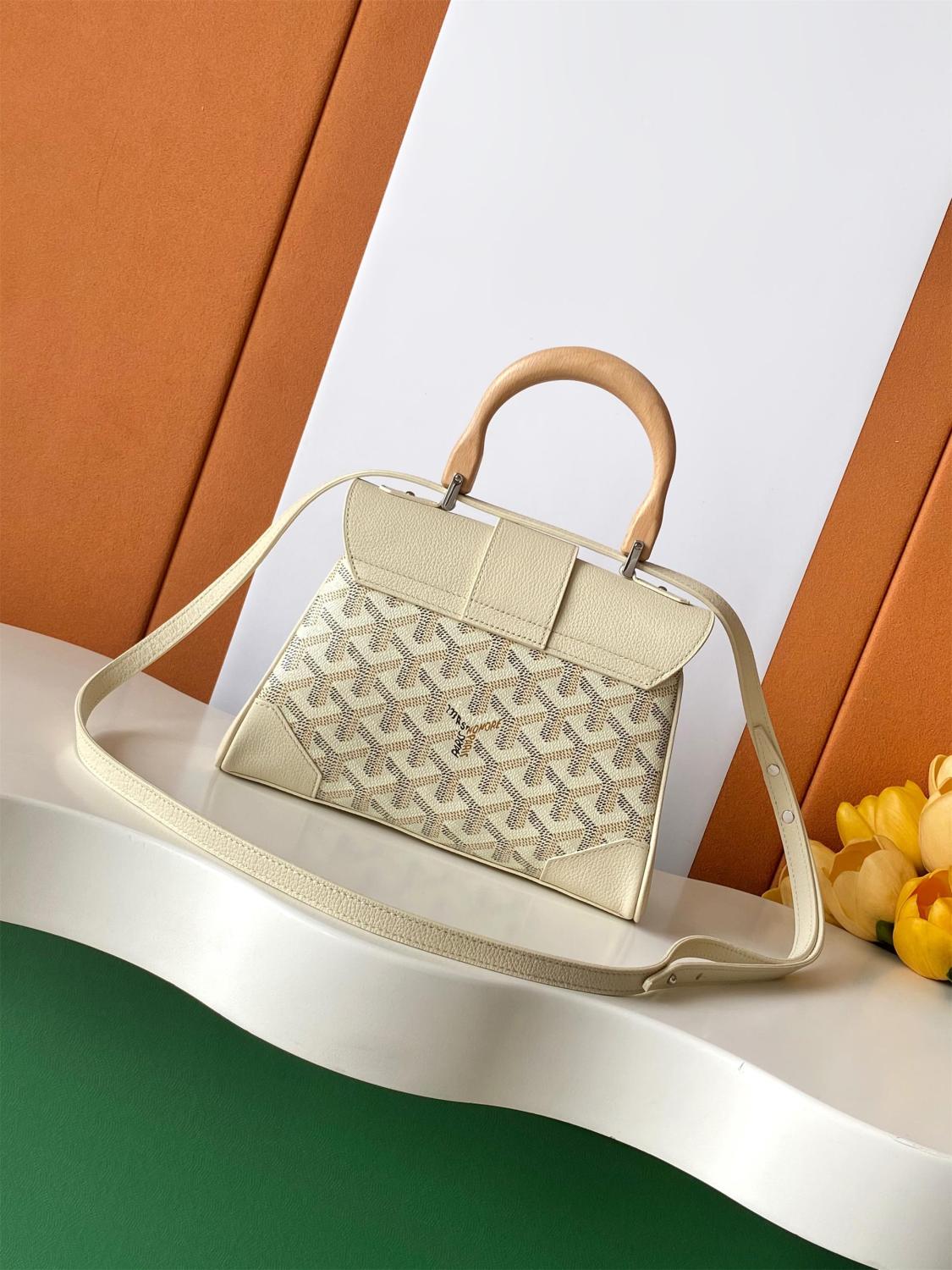 GOYARD Saigon Women's Solid Color Wooden Handle Canvas and Calfskin Shoulder Bag Handbag Bags #77774