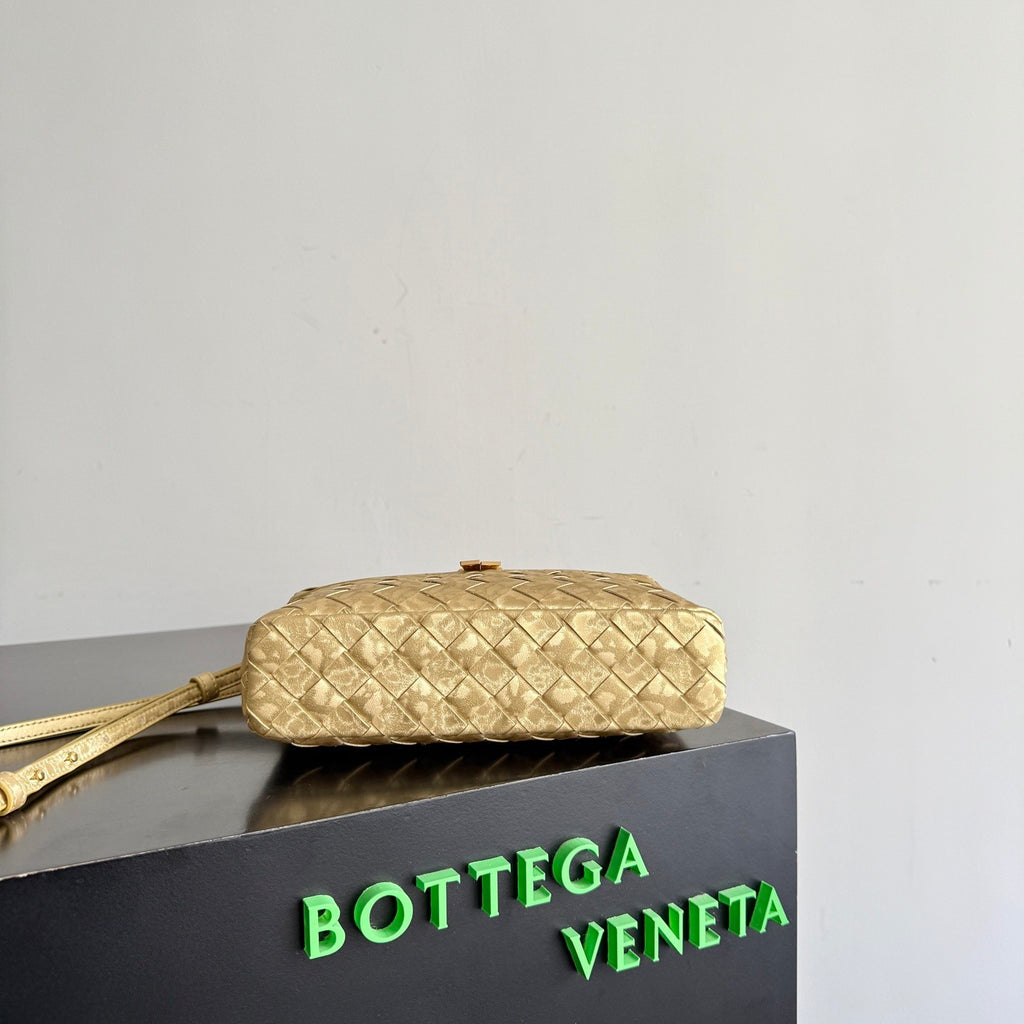 Bottega Veneta Women's New Woven Zipper Crossbody Bag Makeup Bags #195271