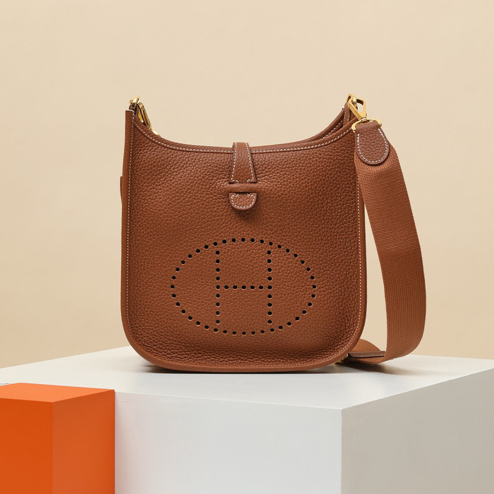 Hermes Evelyne 23 Elephant Grey Silver Buckle Black And Silver Single-shoulder Crossbody Bag Multi-colour Collection Link A Luxurious And Elegant Crossbody Bag Bags #82929A