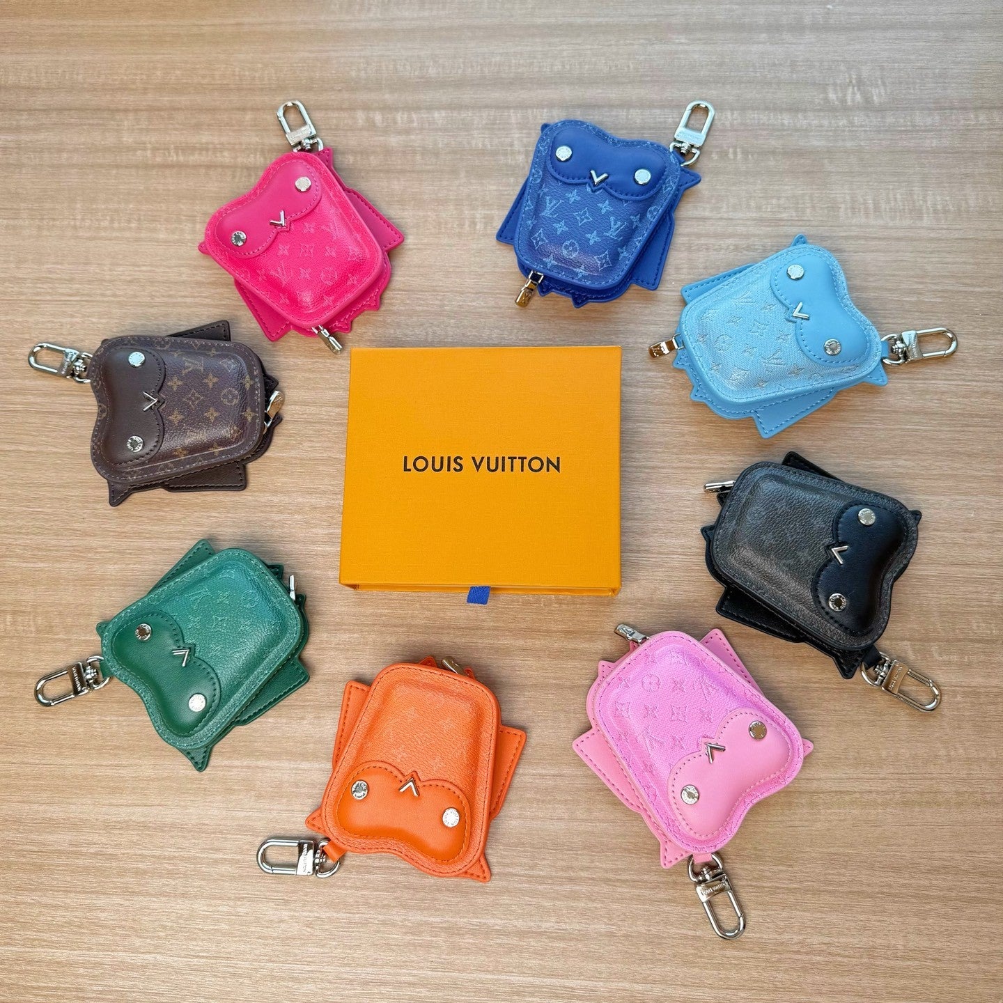 Louis Vuitton Lv Owl Headphones Bag Keychain Pendant Fashionable Exquisite Bag Pendant Monogram Mini Bag Accessory M03442 #195328