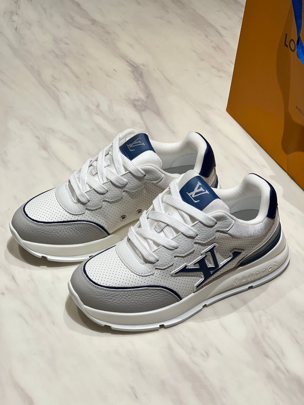 LOUIS VUITTON LV Classic Sneaker#387875
