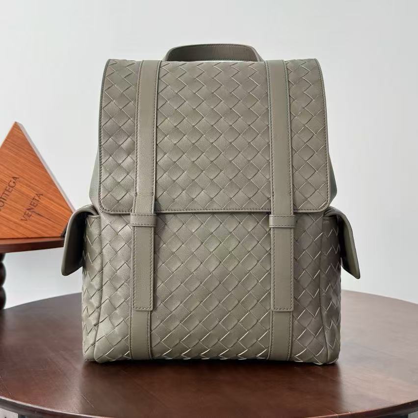 Bottega Veneta Back To School Men's Solid Color Flap Closure Woven Cowhide Leather Shoulder Bag Backpack Rucksack Bags #195225