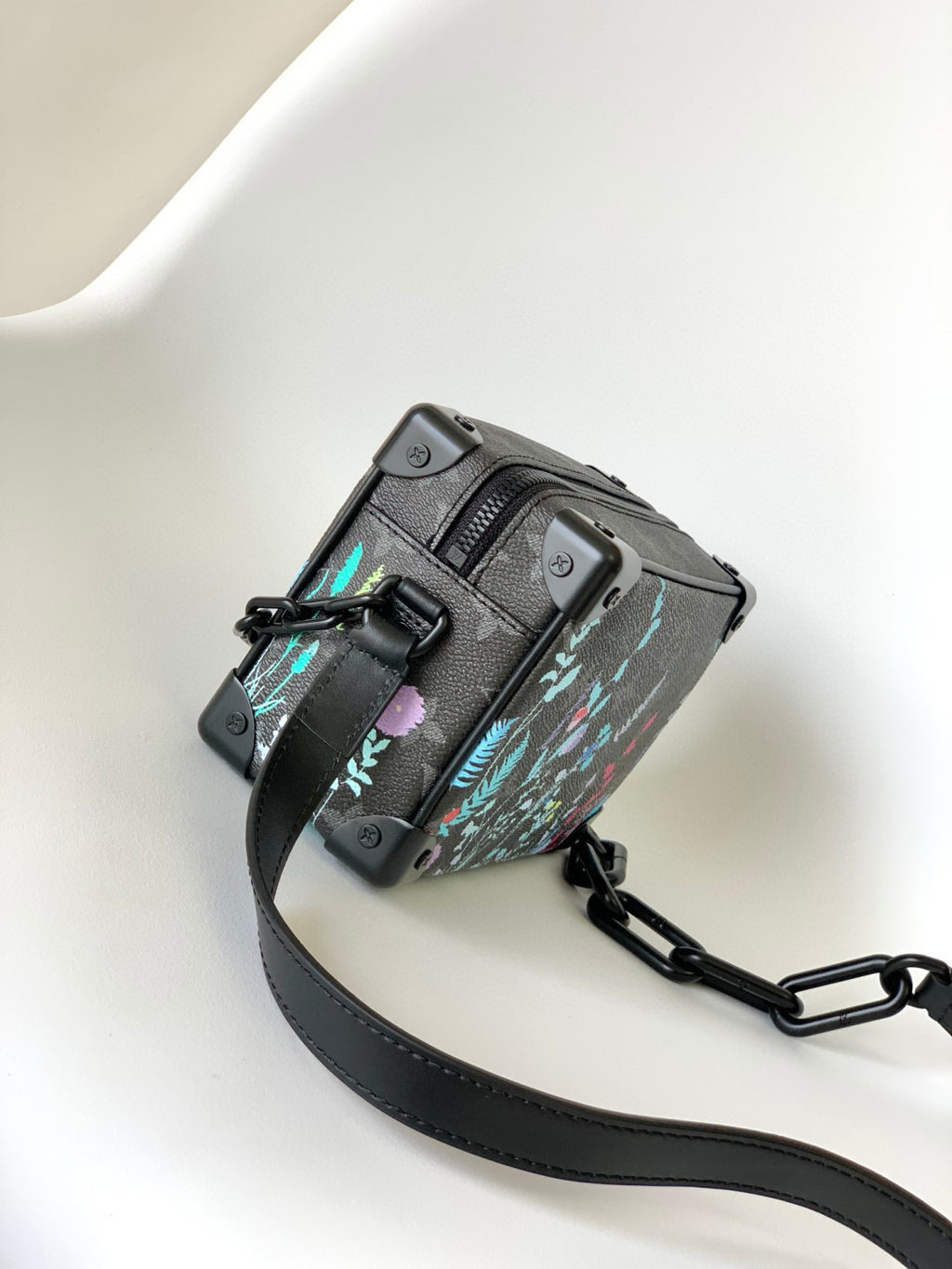 Louis Vuitton Mini SOFT TRUNK  Men's And Women's Classic Vintage Floral Print Zipper Clutch Bag Shoulder Bag  Chain Bag Crossbody Bag  Bags M69072 #79151