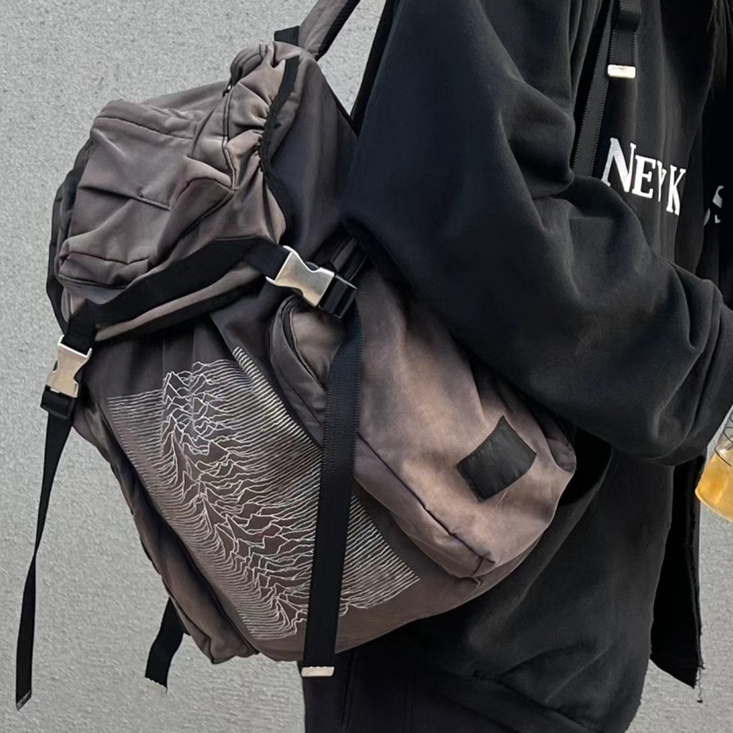 Undercover 09aw Joy Division  Archive Single Ripples Pulse Do Old Shoulder Bag Hiking Bag Men Women Trend High Street Bags Ngvp #1623