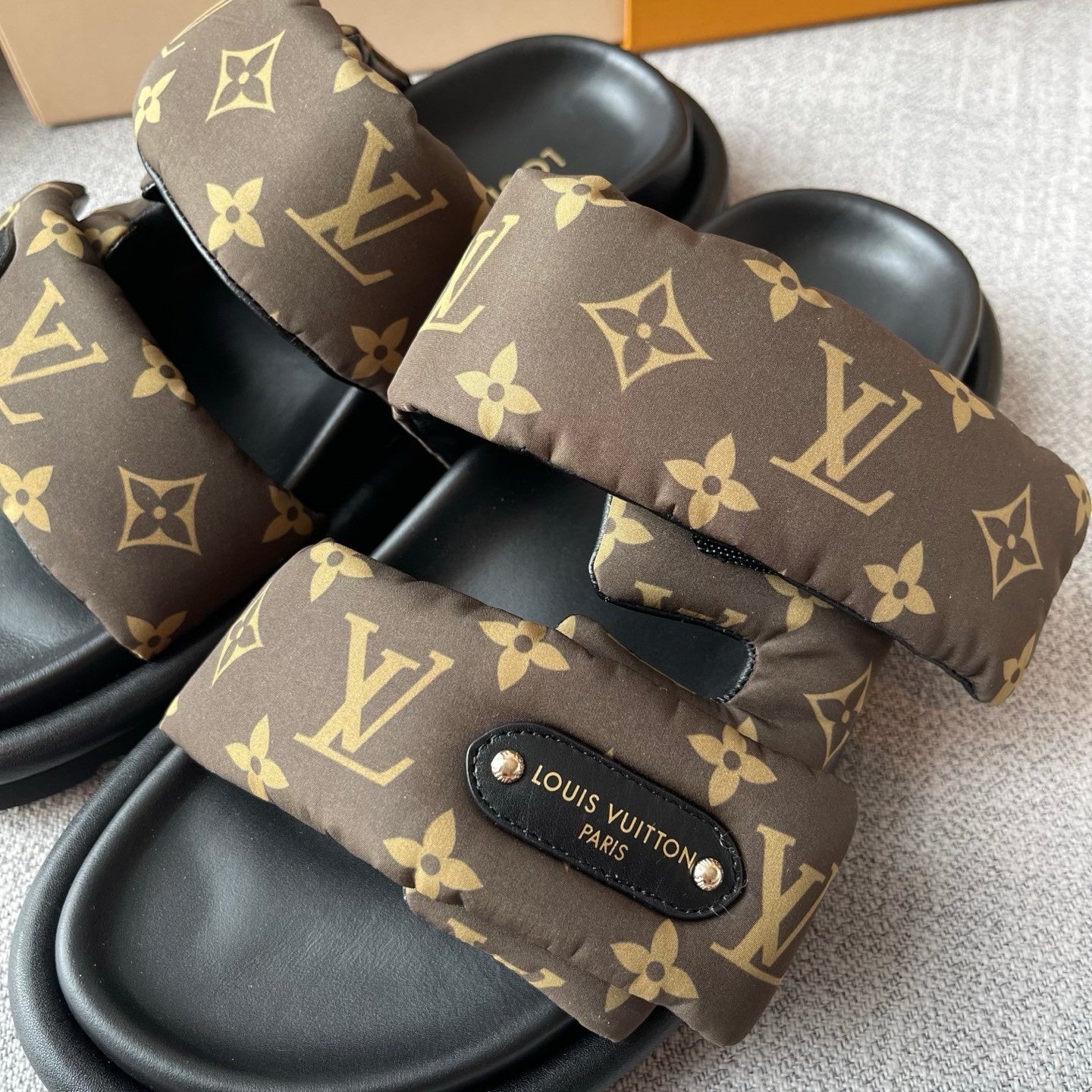 Louis Vuitton LV Pool Pillow Comfort Women's Summer Solid Color Letter Print Slippers Shoes #77247