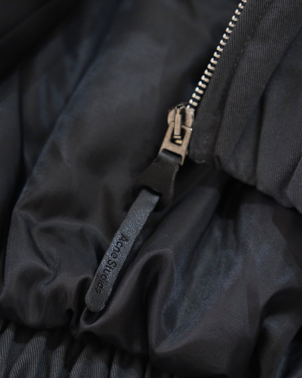 Acne Studios SS25 Men's and Women's Barn Logo Patch Fitted Zip Off Shoulder Long Sleeve Bomber Jacket #332324