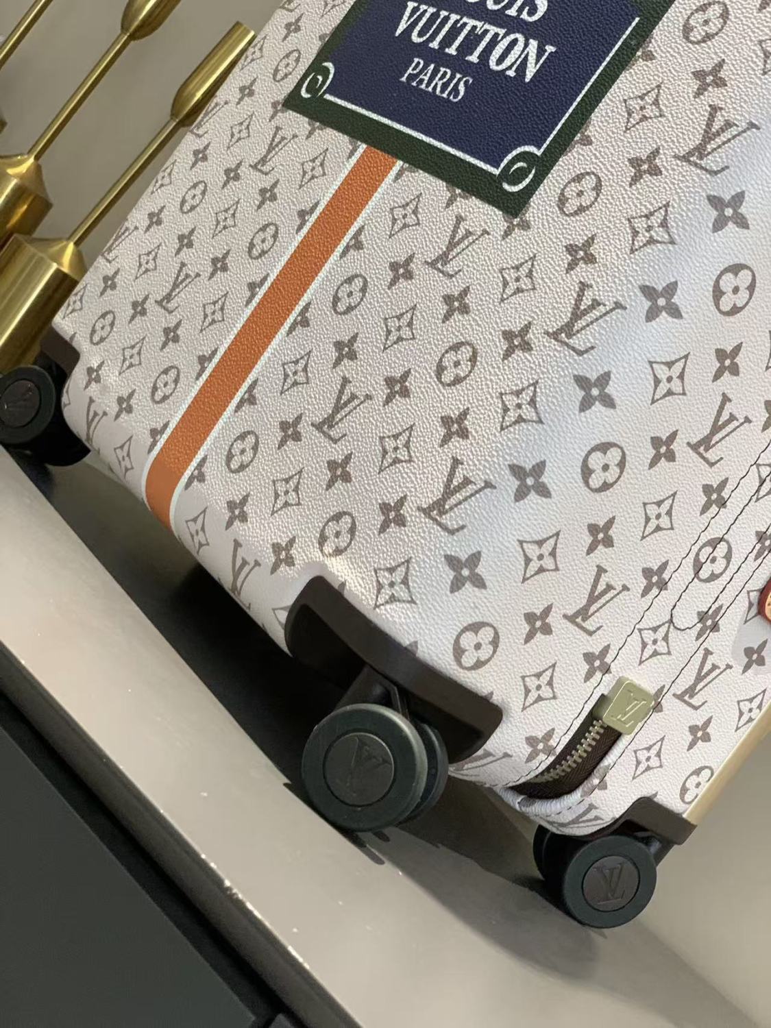 Louis Vuitton Horizon Beige Men's/women's 55cm Beige Alphabet Canvas Trolley Suitcase Fashion Luggage Box Bag Bags M10280 #82128A