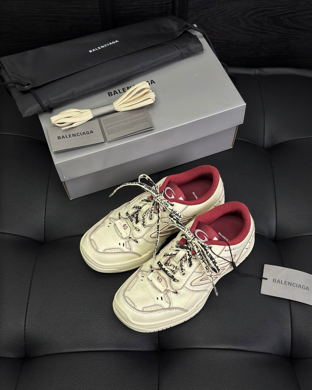 Balenciaga Hamptons Worn-Out Men's and Women's Solid Color Cowhide Leather and Polyester Low-Top Lace-Up Sneakers Shoes #77981