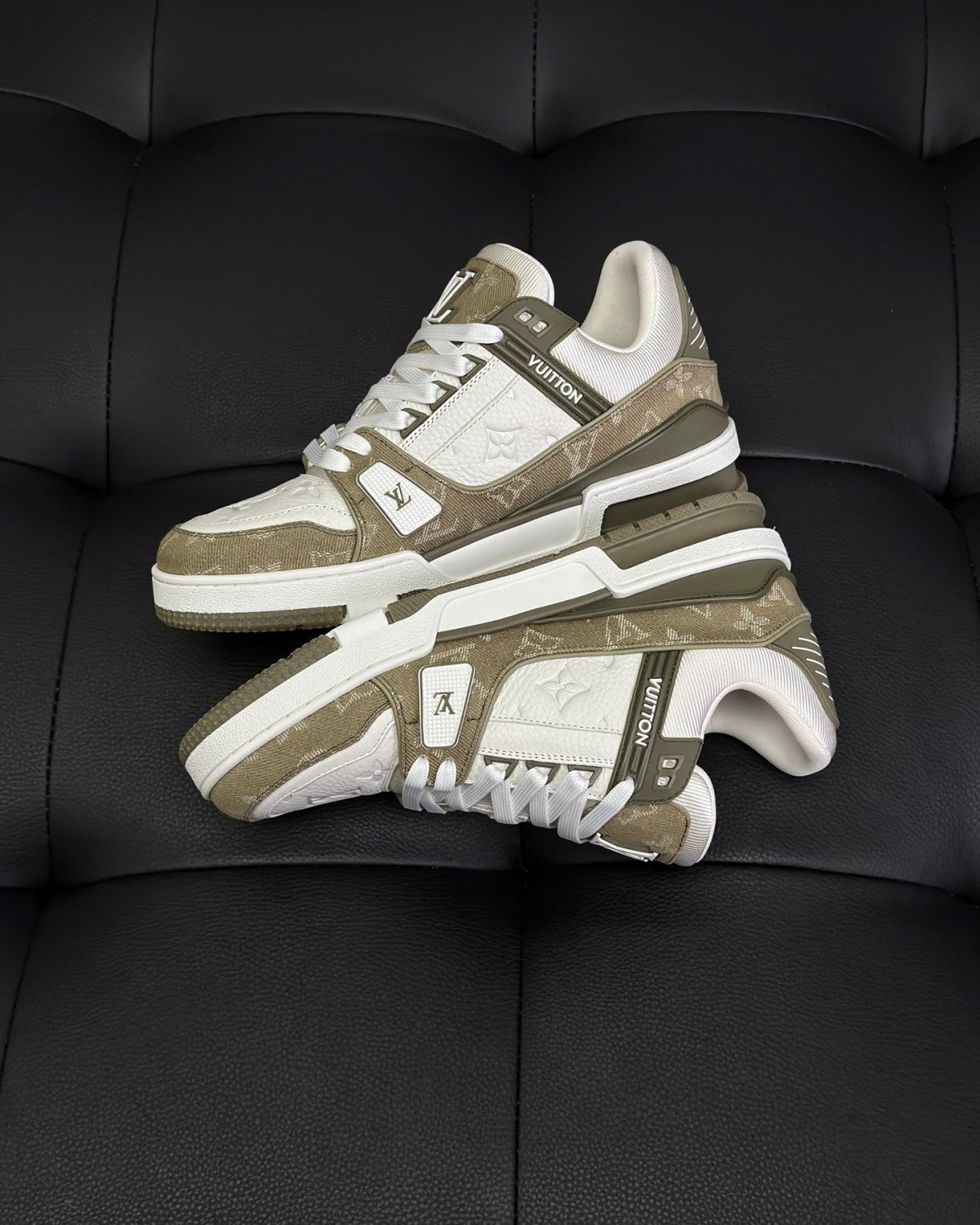 Louis Vuitton Men's LV Trainer Sneakers Four Seasons Retro Colorblocking Grained Cowhide Leather Mesh Round Toe Lace-Up Low Casual Shoes #81323