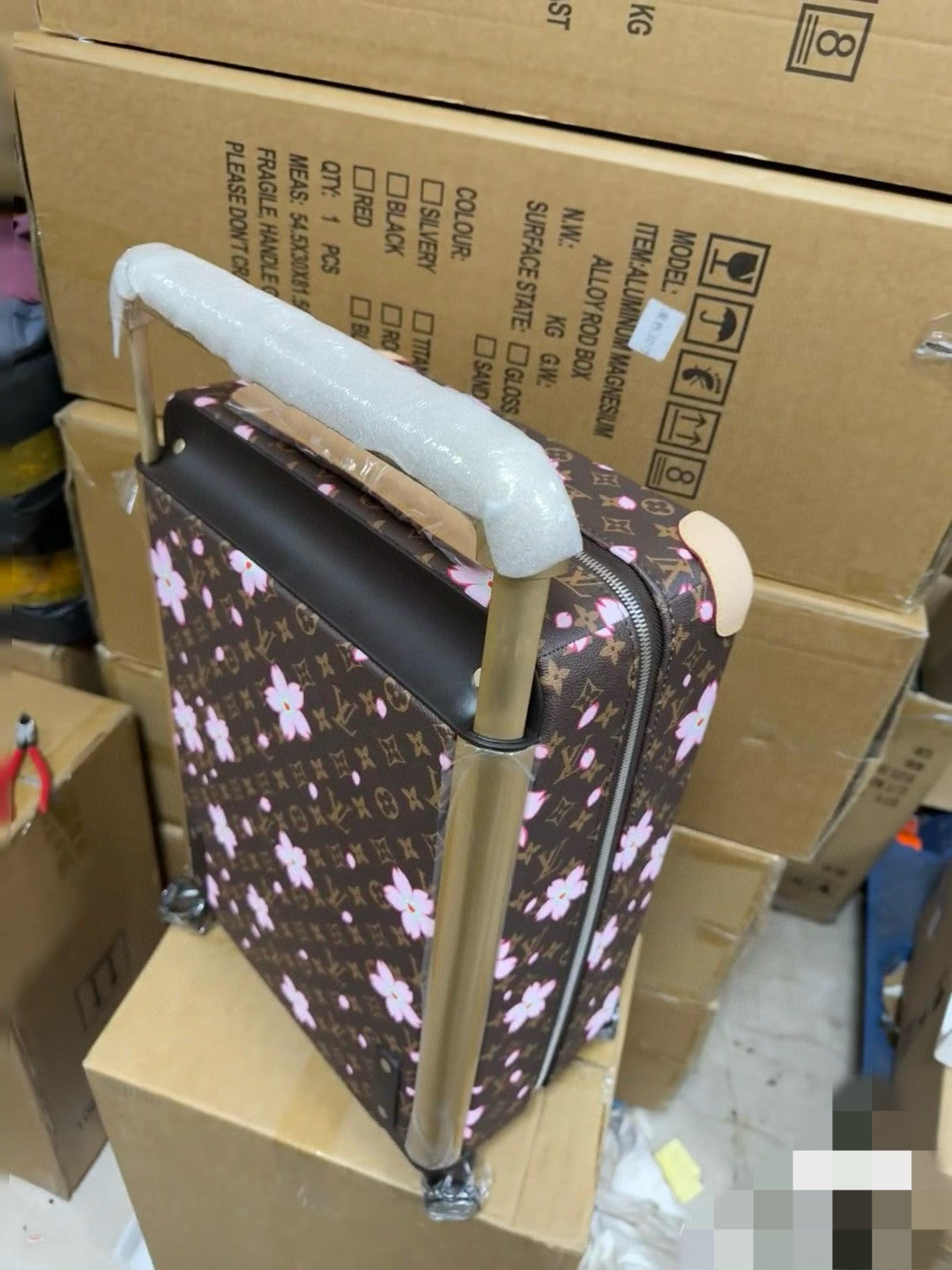 Louis Vuitton x Takashi Murakami Horizon Cherry Blossom Series 20-inch Luggage Coated Canvas Solid Color Travel Box Bag Bags M13788 #81581