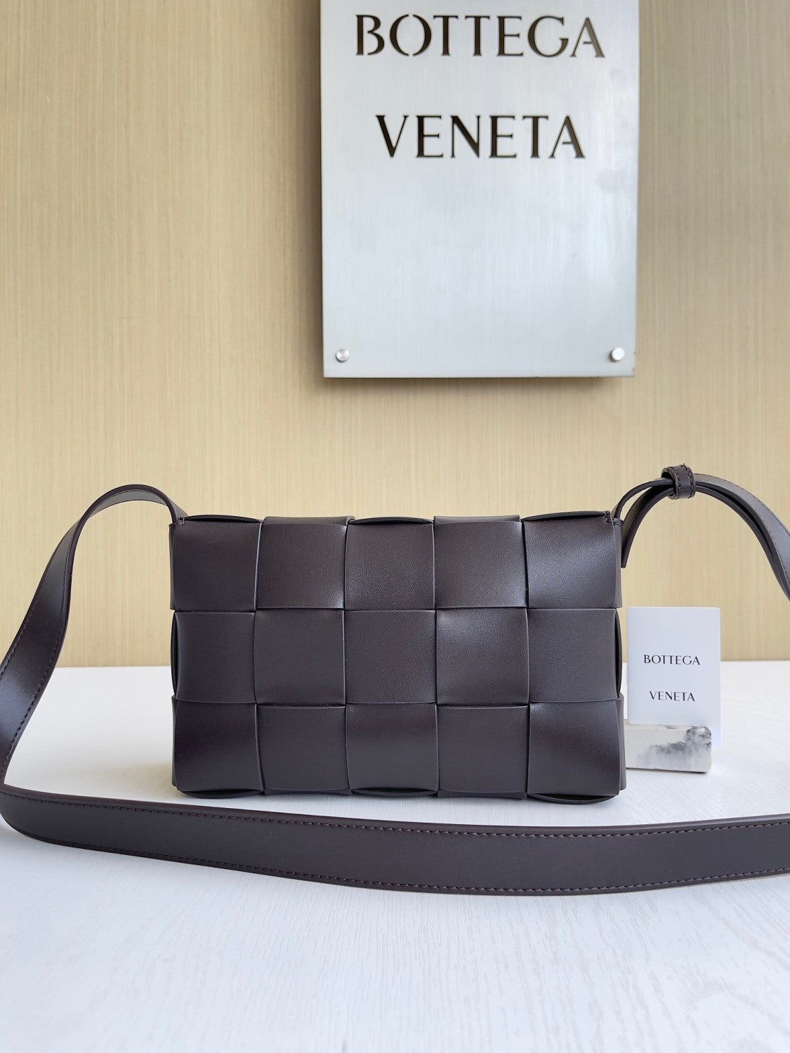 Bottega Veneta Women's Fashion Classic Two Tone Design Grained Leather Shoulder Bag Crossbody Bag Bags #79397