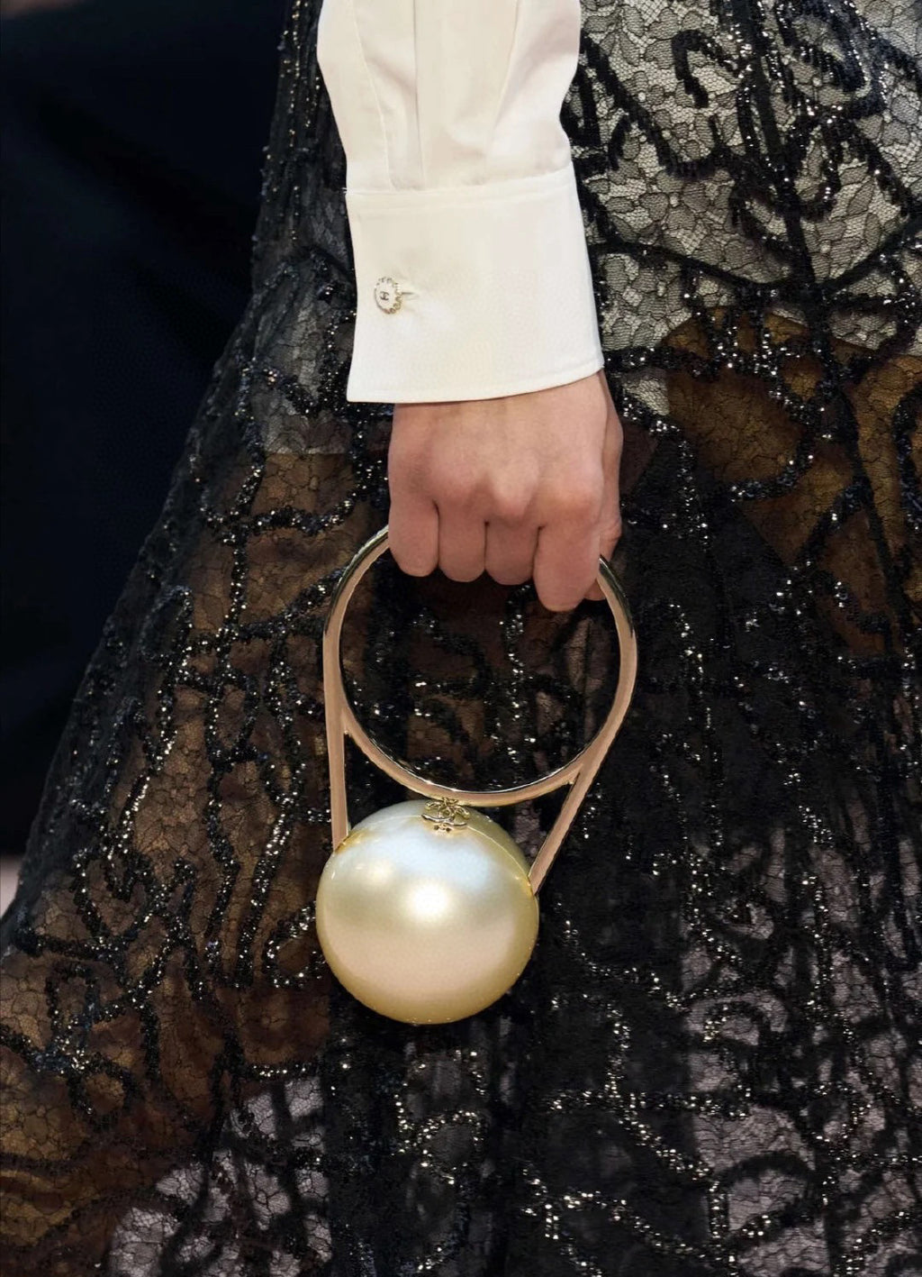 Chanel Women's Fashion Solid Color Pearl Spherical Handbag Metal Circle Handle Evening Bag Bags Ngvp #1538