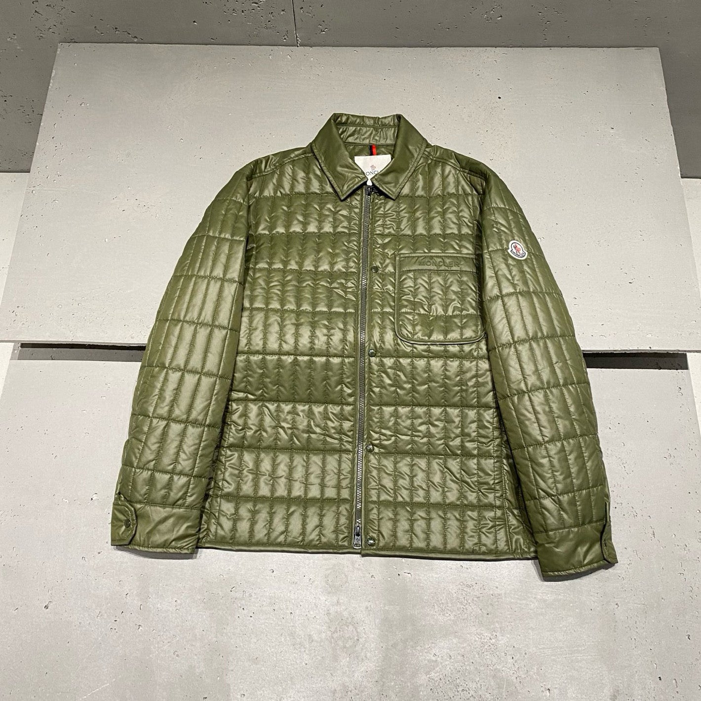 Moncler Men's Winter Fashion Casual Lapel Zipper Minimalist Vertical Quilted Lightweight Cotton Outerwear  Jacket #79317