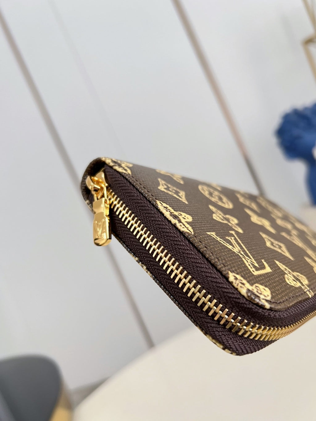 LOUIS VUITTON Zippy Wallet Monogram Canvas Wallets M27683 #377236