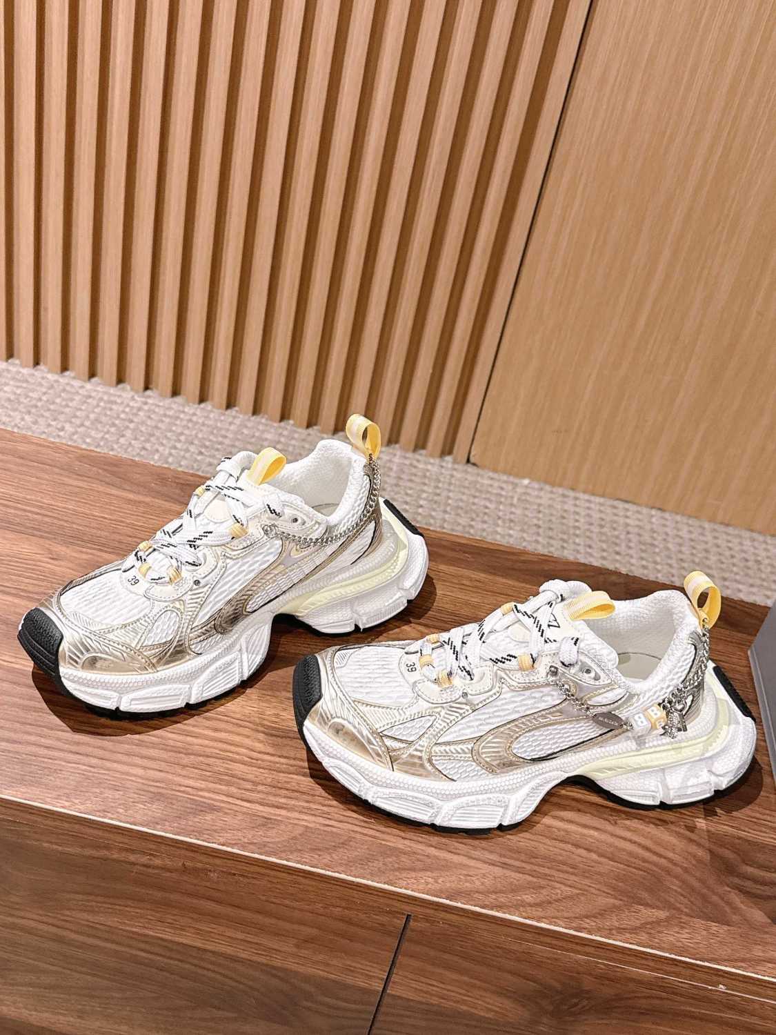 Balenciaga 3xl Gradient Sneaker With Charms#381666