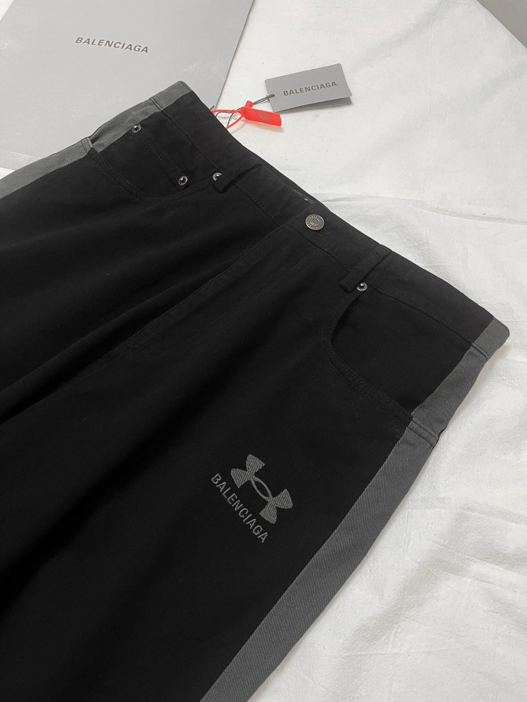 Balenciaga Men's Spring & Autumn Logo Printed Solid Color Lace-Up Mid-Rise Straight Leg Casual Pants #74653