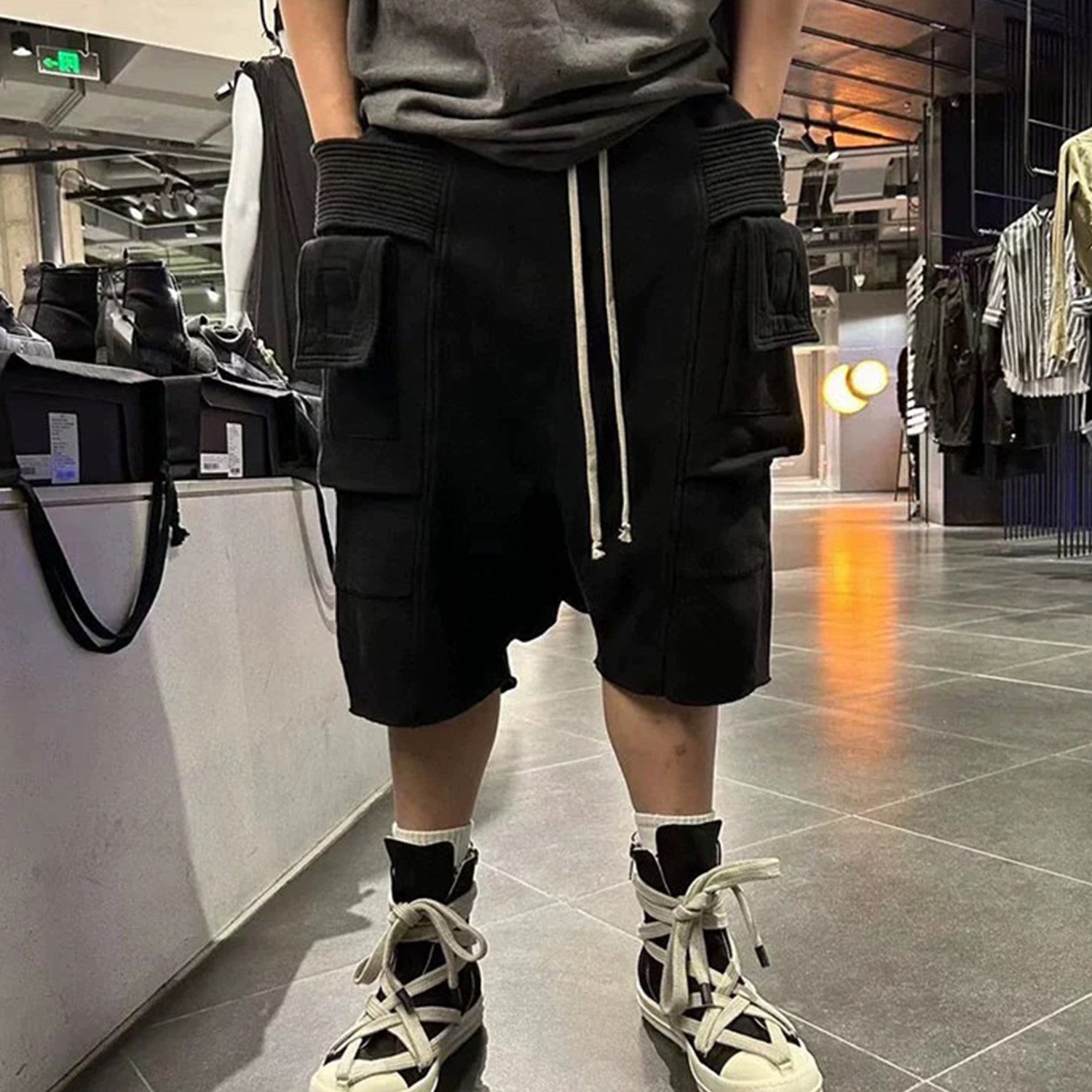Rick Owens X Dekshdw Men's Spring/summer Vintage High Street Broken Black Distressed Denim Shorts With Drawstring Pants Ngvp #8539