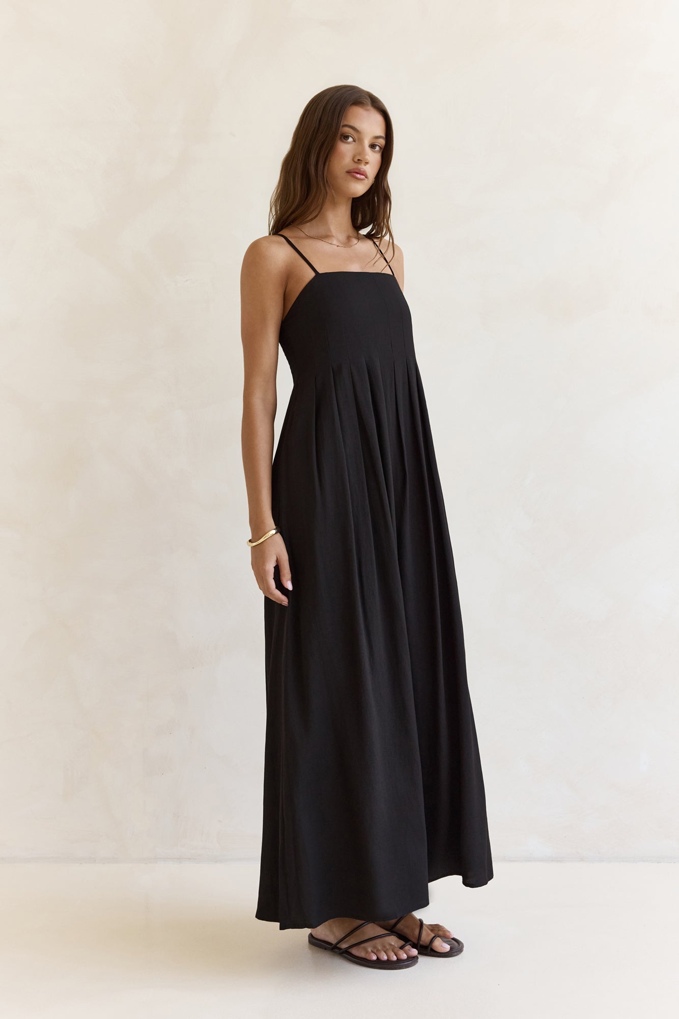 Highrise Skies Maxi Dress Black