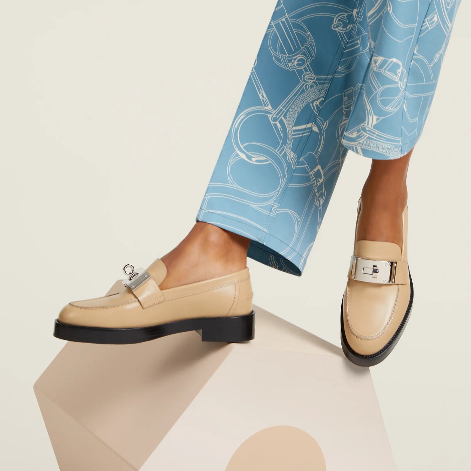 Hermes Hot loafer Beige #334035