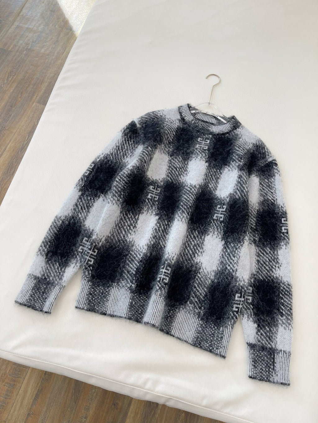 Givenchy Men's Autumn Black and White Check Mohair Cotton Knit Pullover Sweater #97723