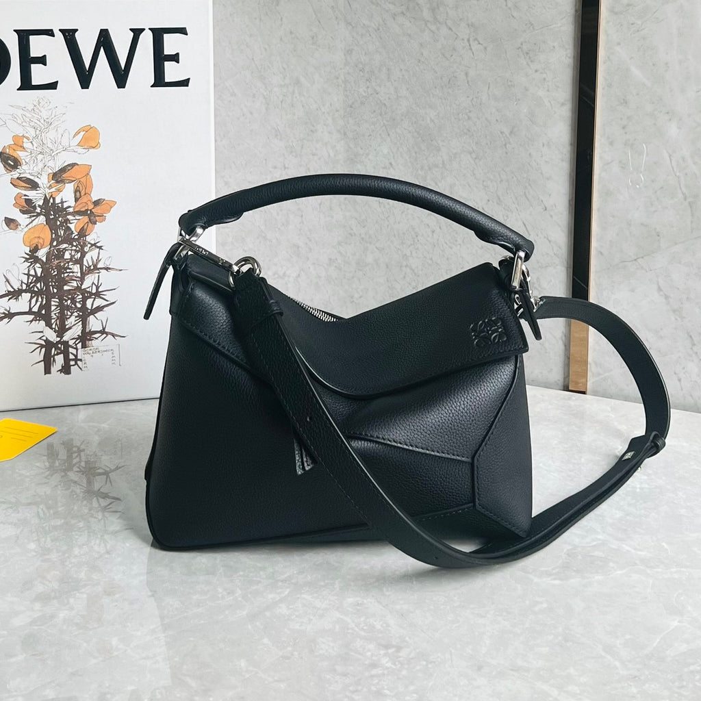 Loewe Women's Fashion Classic Solid-Color Grained Cowhide Small Shoulder Bag Handbag Crossbody Bag Bags #78824