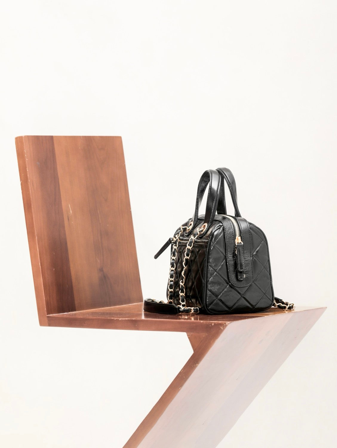 Chanel Women's Solid Color Lacquered Grained Calfskin Handbag Shoulder Bag Bowling Bags #77763