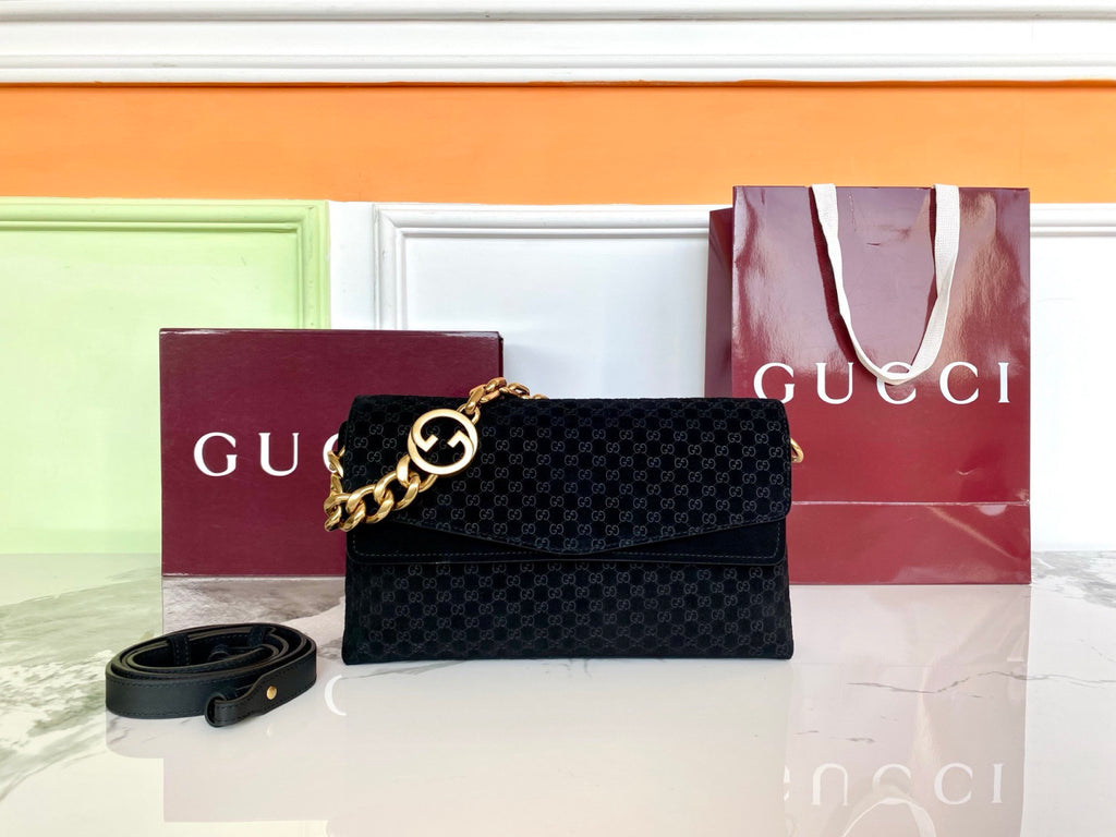 Gucci Medium shoulder bag with chain in black GG leather #336824