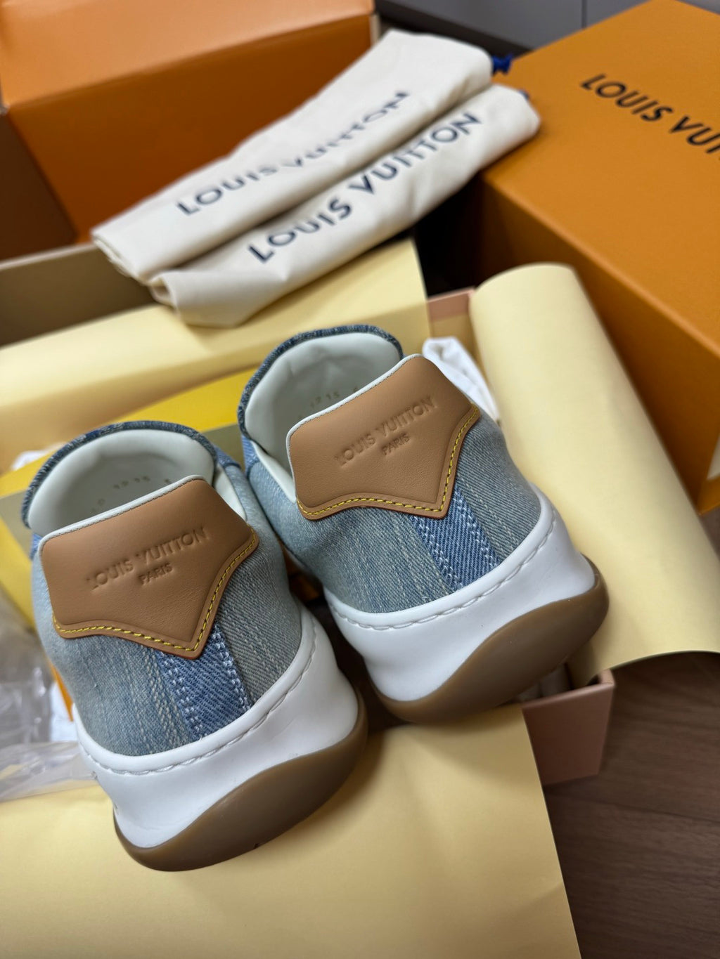 LOUIS VUITTON LV Tilted Sneaker Shoes #388719