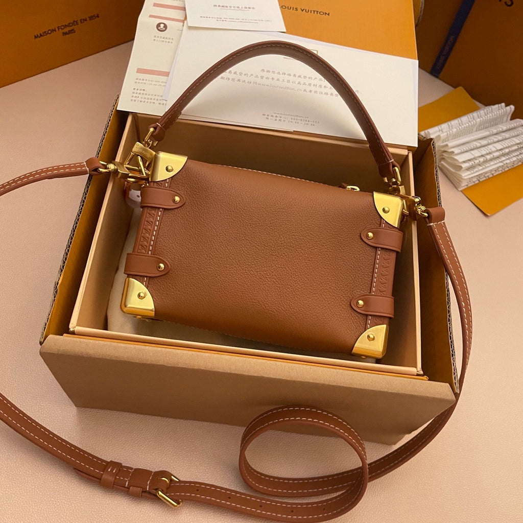 Louis Vuitton Side Trunk Women's Metal Accessory Zipper Closure Buckle Solid Color Cowhide Leather Shoulder Bag Crossbody Handbag Bags #77791