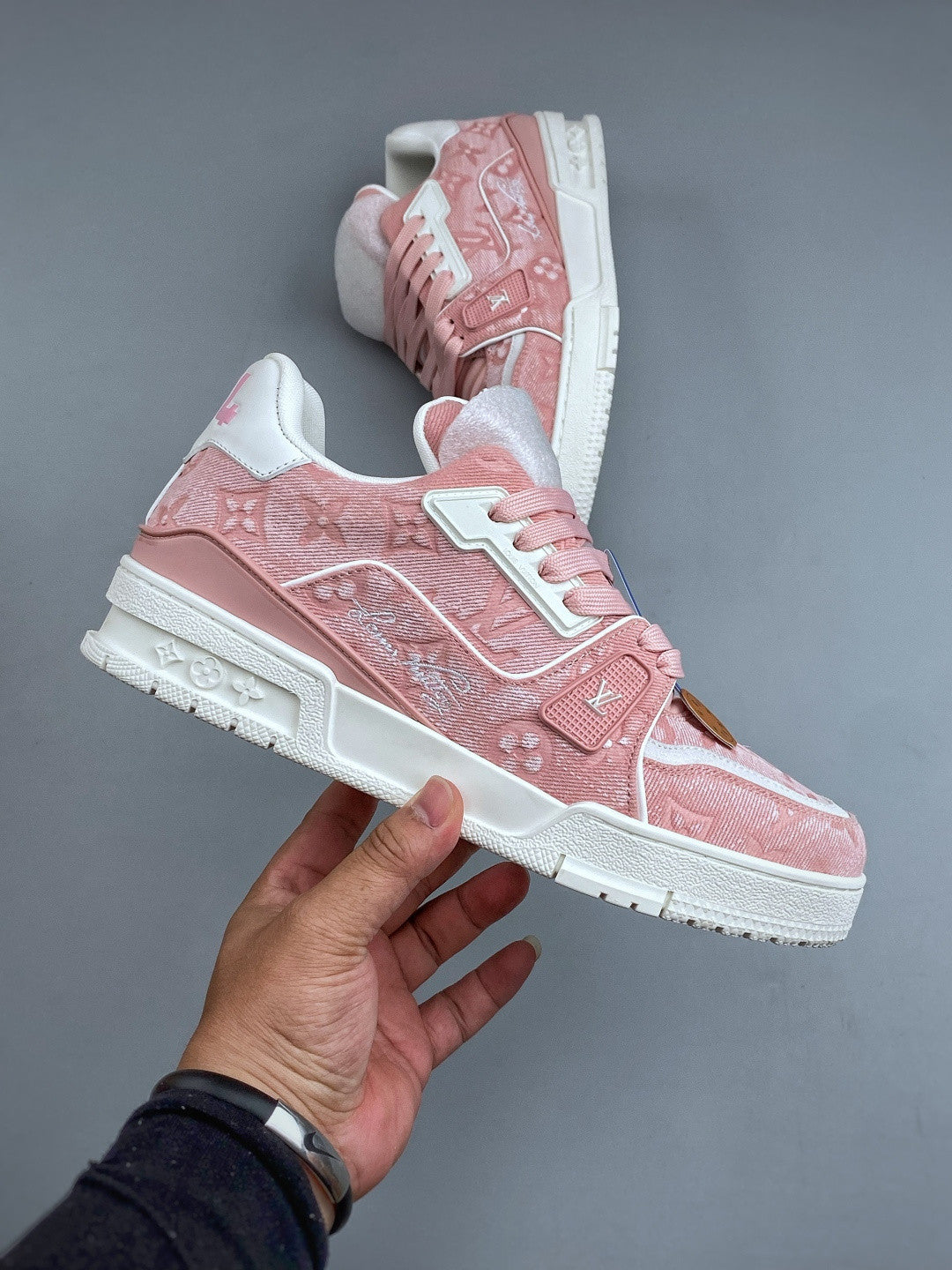 LOUIS VUITTON LV Trainer Sneaker #385130