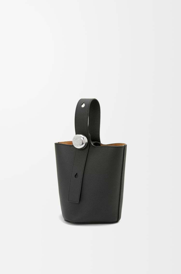 Loewe Mini Pebble Bucket In Smooth Calfskin Bags Stylish Casual Yet Luxurious And Elegant Crossbody Bag #196299