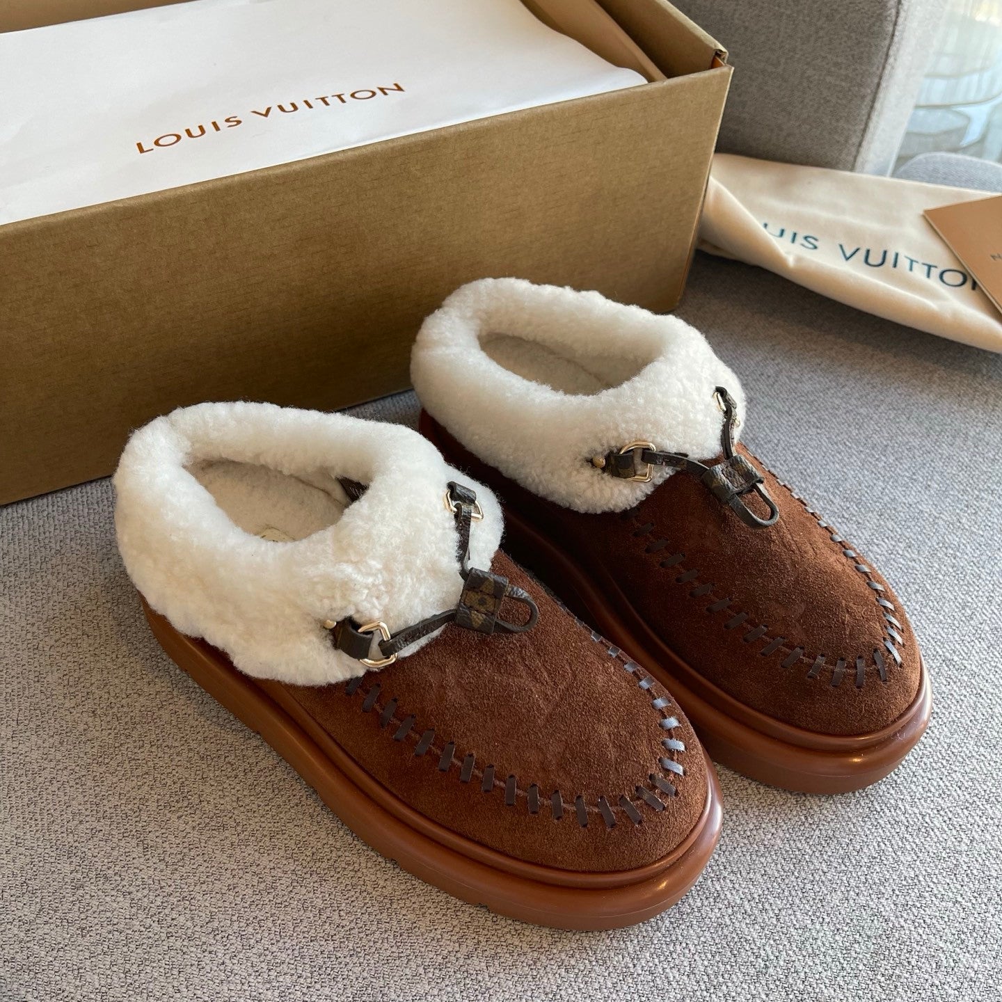 Louis Vuitton Cortina Closed Mule Shoes #334366