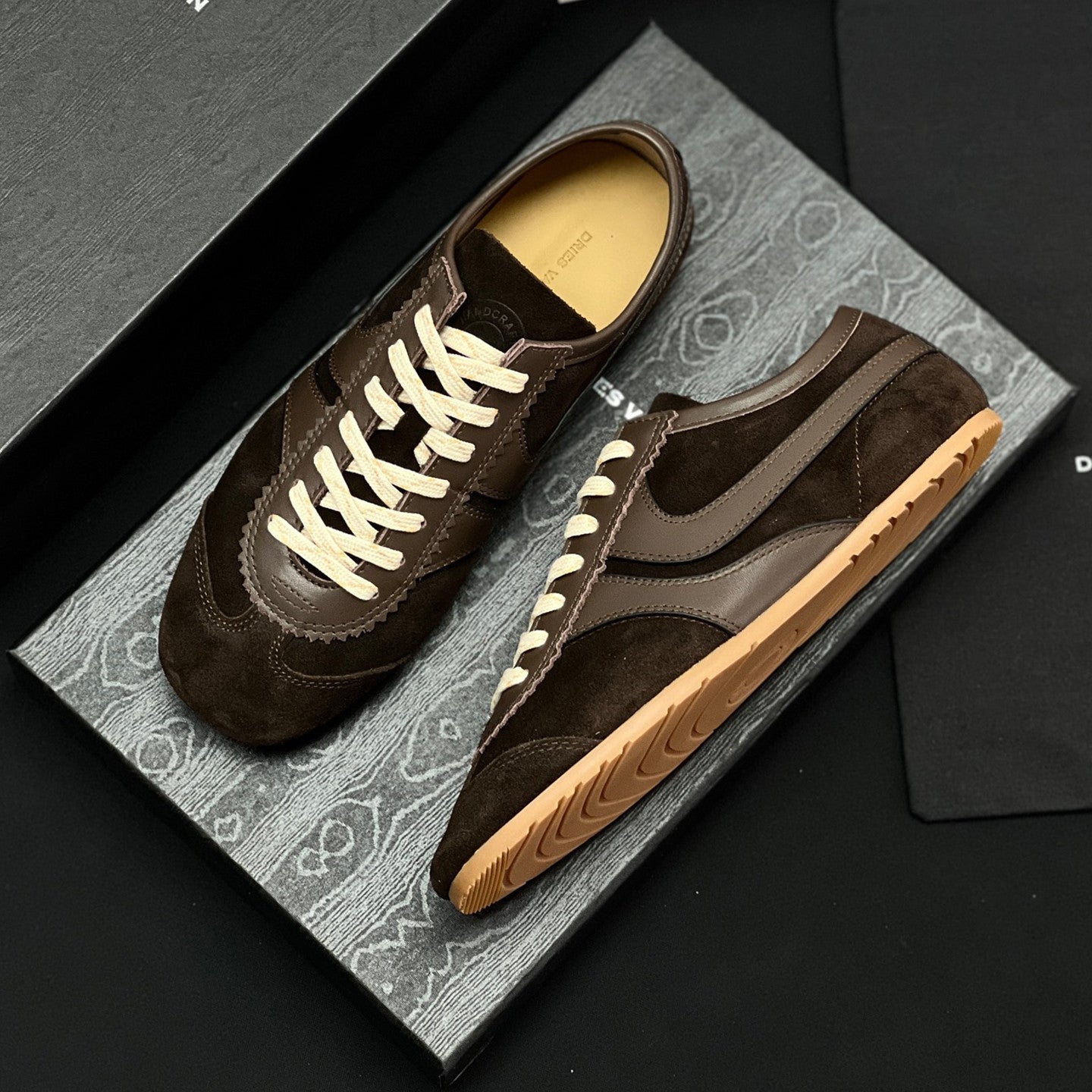 Dries Van Noten Women's Marathon Retro Training Shoes Four Seasons Solid Color Round Toe Lace-up Low-top Leather Casual Shoes #81462