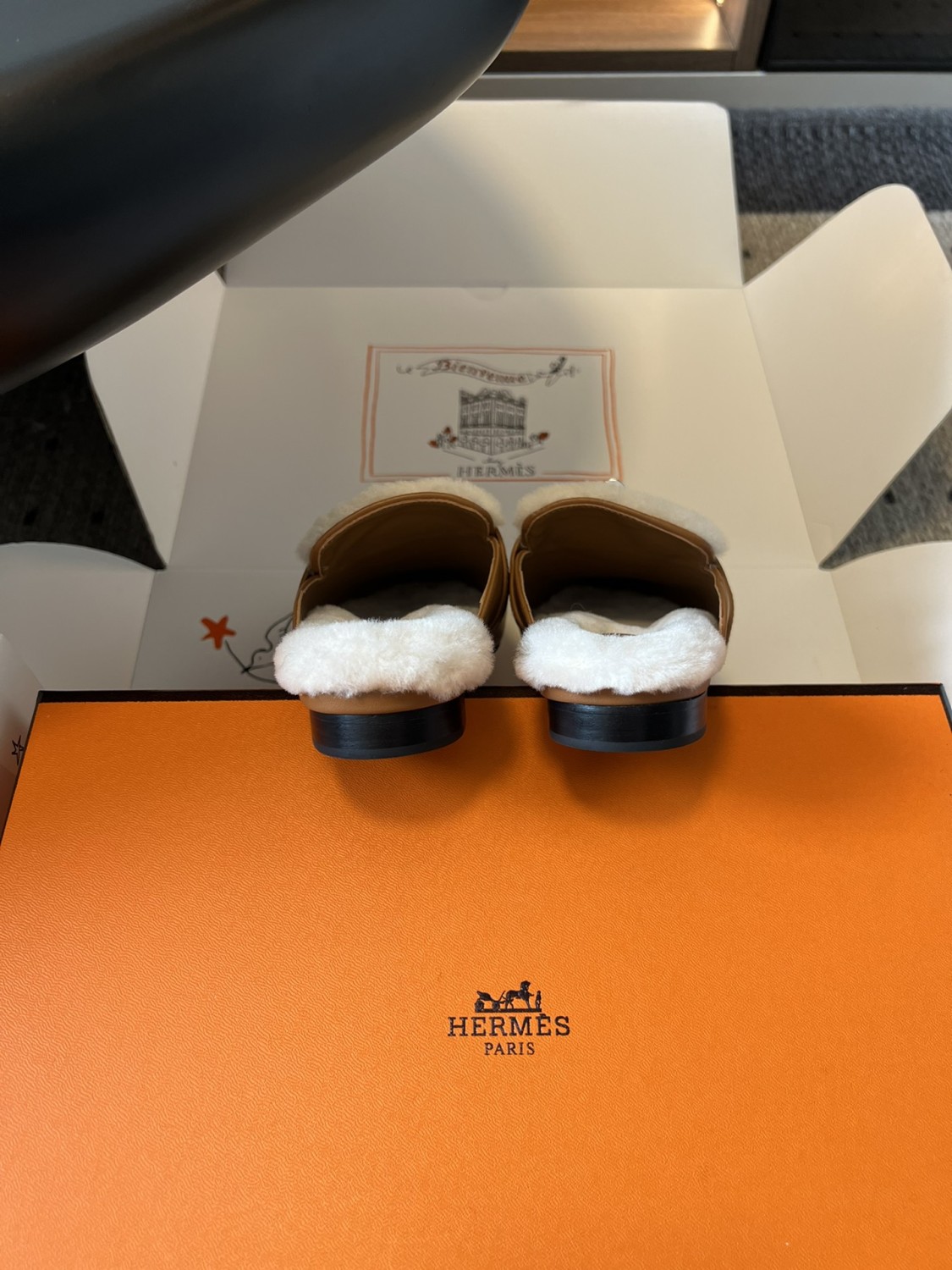 Hermes Women's Winter Head-Covering Half-Support Shoes Casual Solid Color Oz Flat Mule Slippers #81518