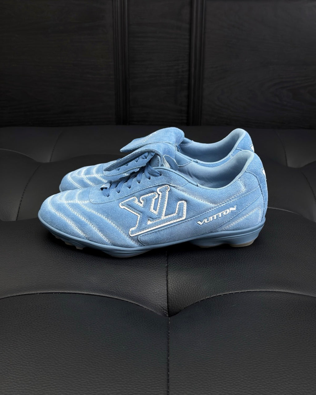 Louis Vuitton LV Footprint Soccer Men's And Women's Solid Color Suede Leather Round Toe Lace-up Low-top Sneakers Shoes #77695