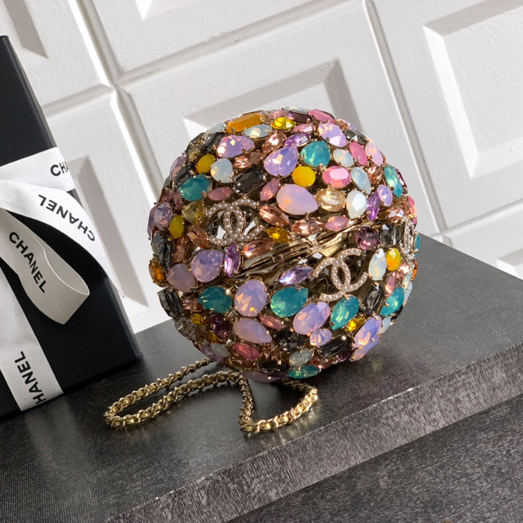 Chanel 2026 Early Spring Resort Collection Spherical Rigid Clutch Bag With Rhinestones And Faux Pearls Multicolor Crossbody Shoulder Tote Bags #82126A