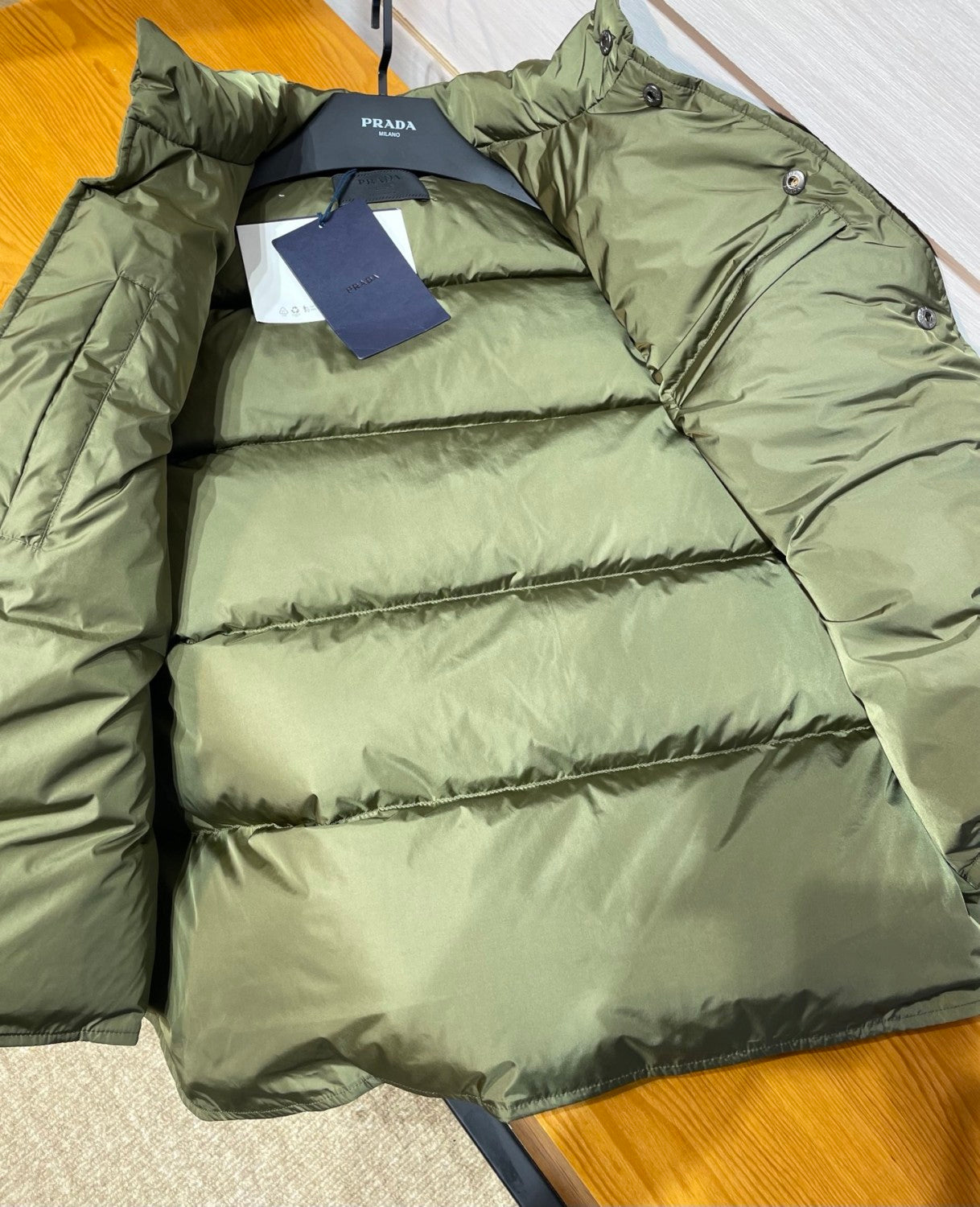 Prada Men's Fall/Winter Fashion Casual High Neck Single Button Solid Color Logo Triangle Patch Decorated Vest #79331
