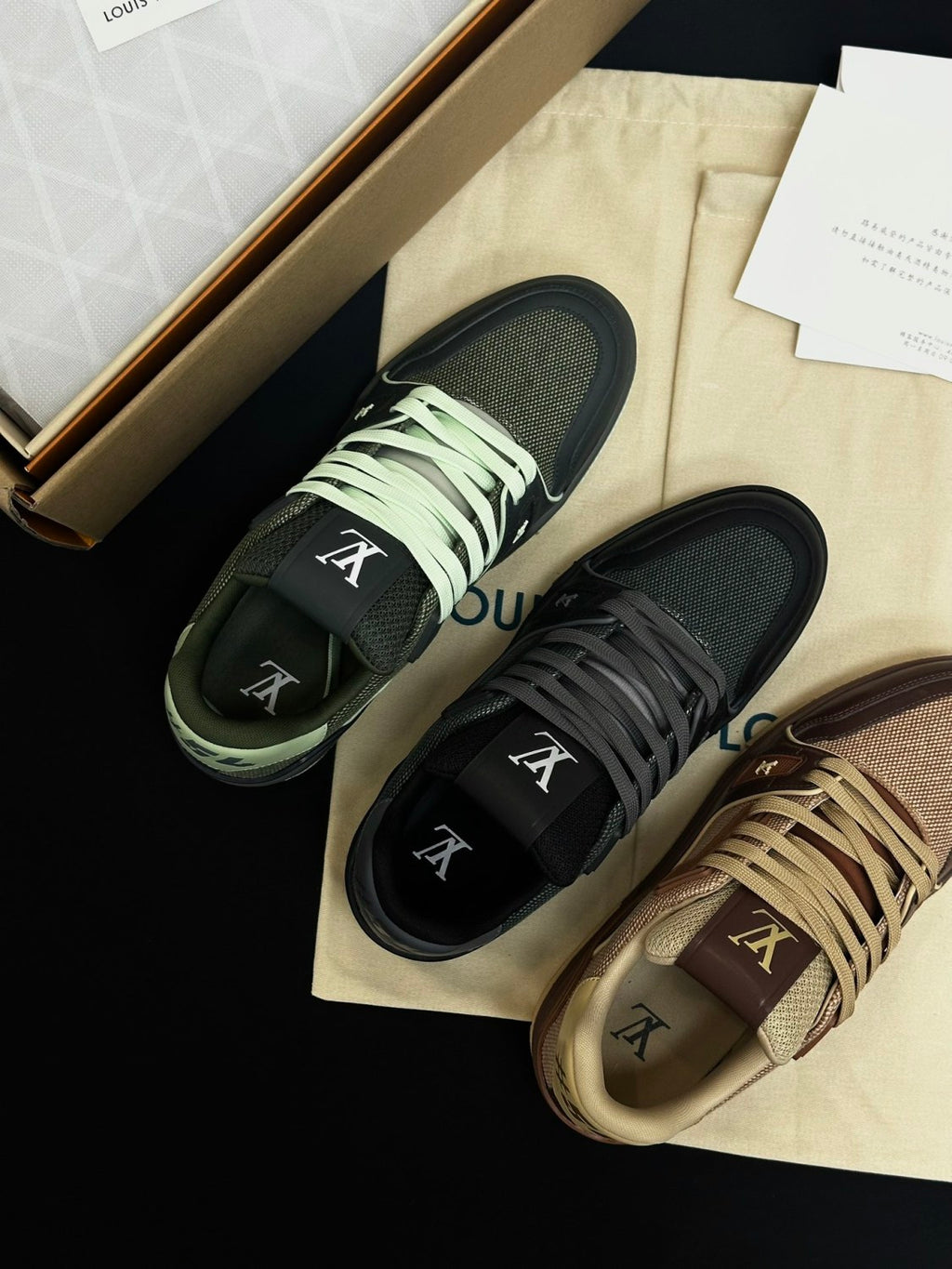 LOUIS VUITTON LV Trainer Sneaker Shoes #378550