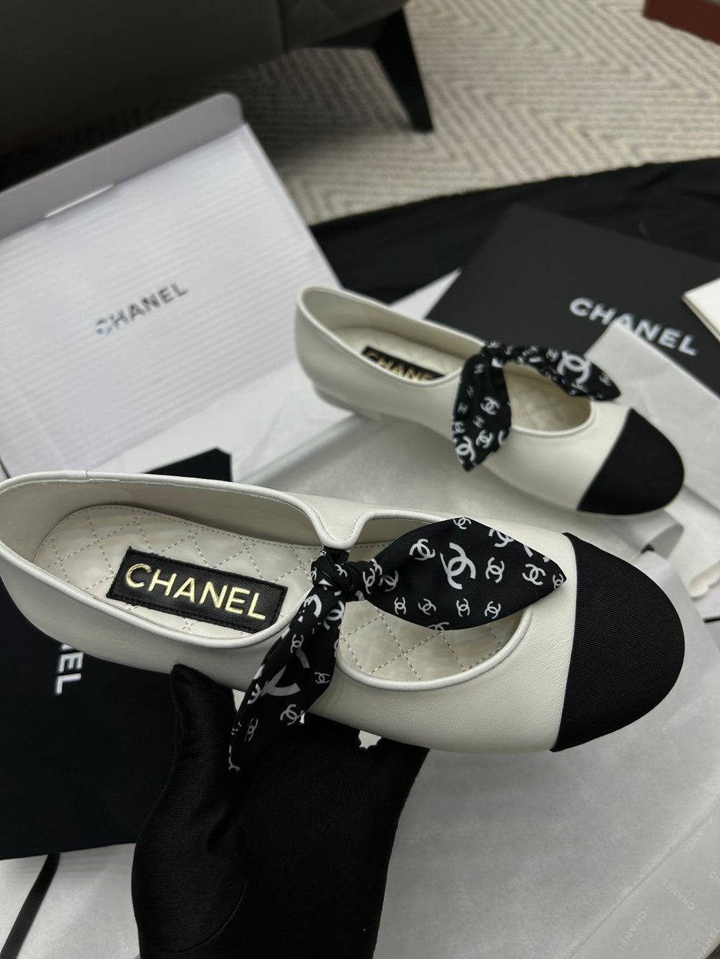 Chanel Mary Janes Lambskin Silk Grosgrain White Black #334248