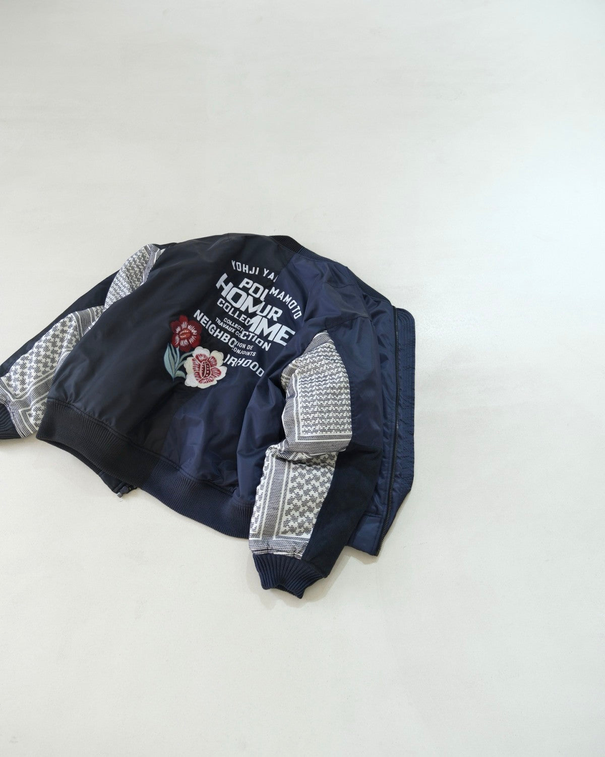 NEIGHBORHOOD x Yohji Yamamoto Men's Fall/Winter Joint Signature Labeling Short And Wide Design All Cowhide Slider #332621