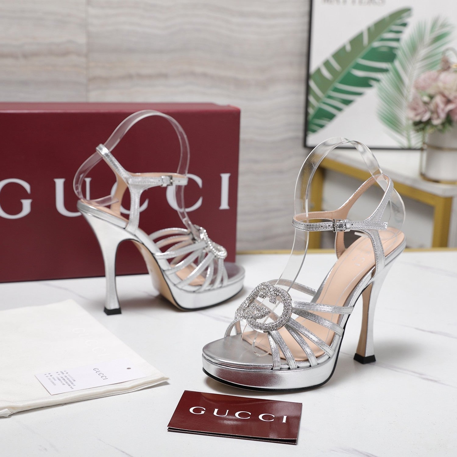 GUCCI Women's Pump With Crystal Interlocking G in Black and Leather 12.5 CM#381122