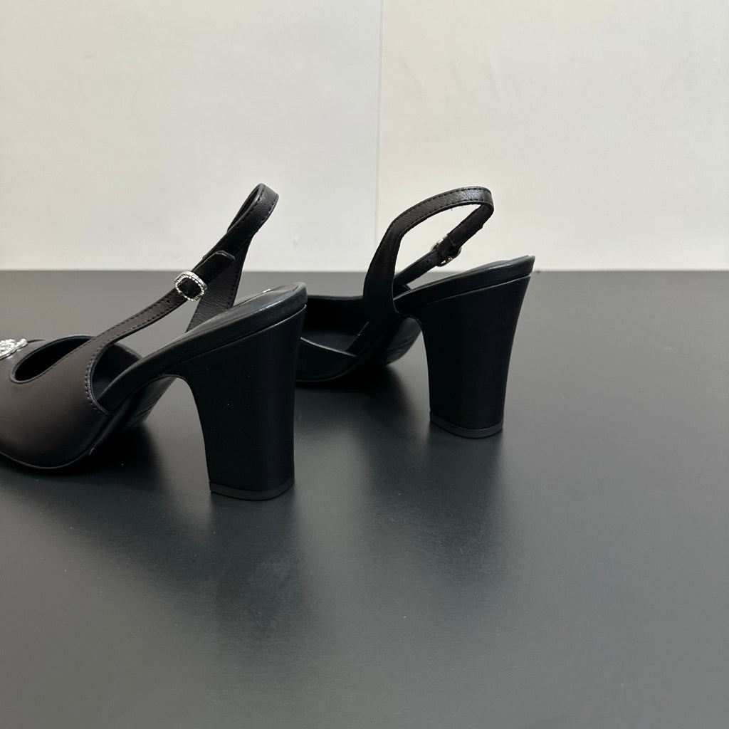 Chanel 9cm Heel Height Double C Thick Heel Back Hollow Color Block Stitching High Heel Sandals #333233