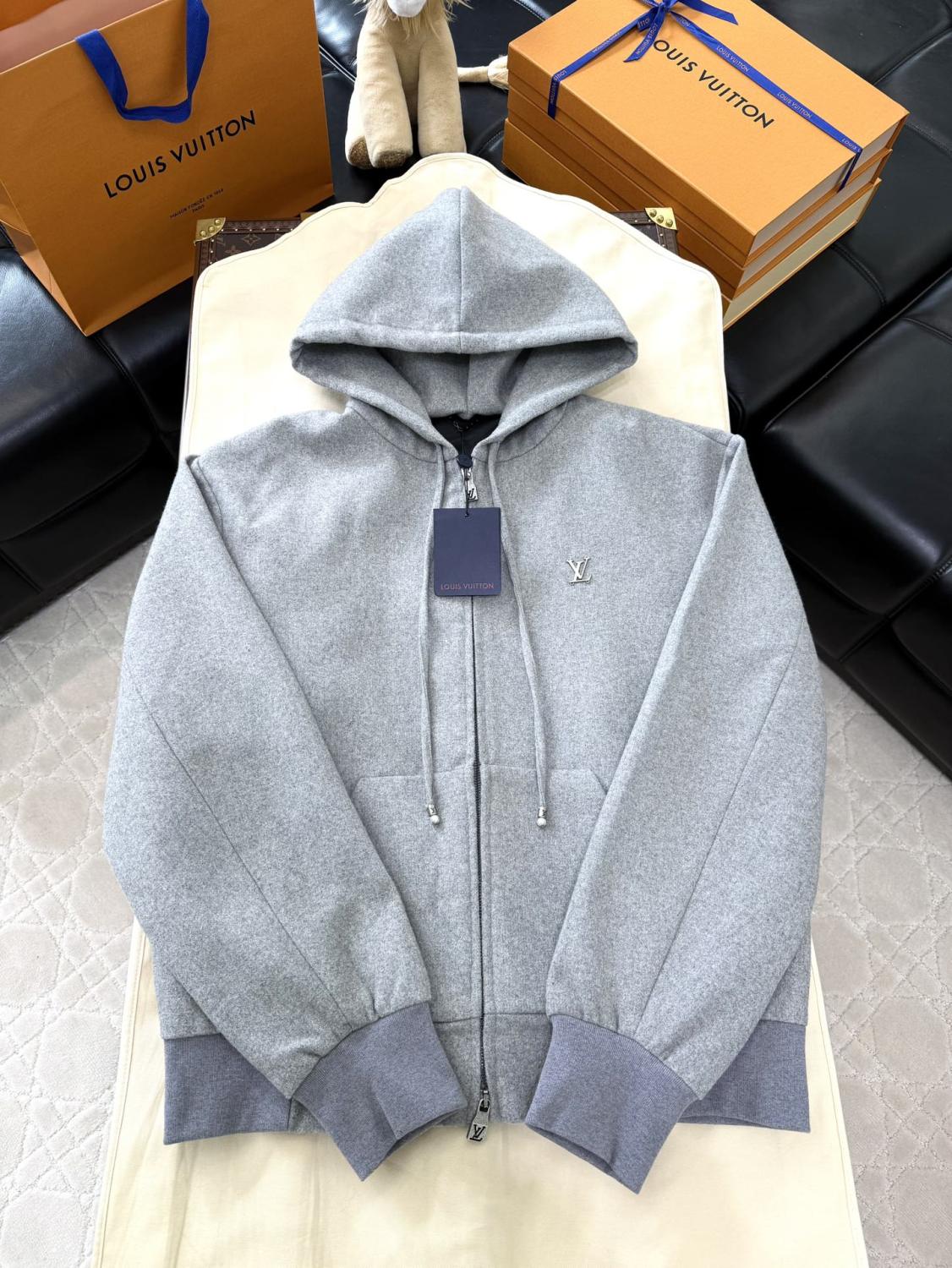 Louis Vuitton Men's Spring and Autumn Solid Color Wool Fabric Hooded Zipper Long Sleeve Jacket #76269