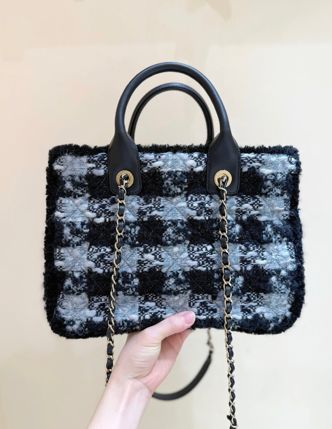 Chanel Small Tote Tweed Shearling Lambskin #376286