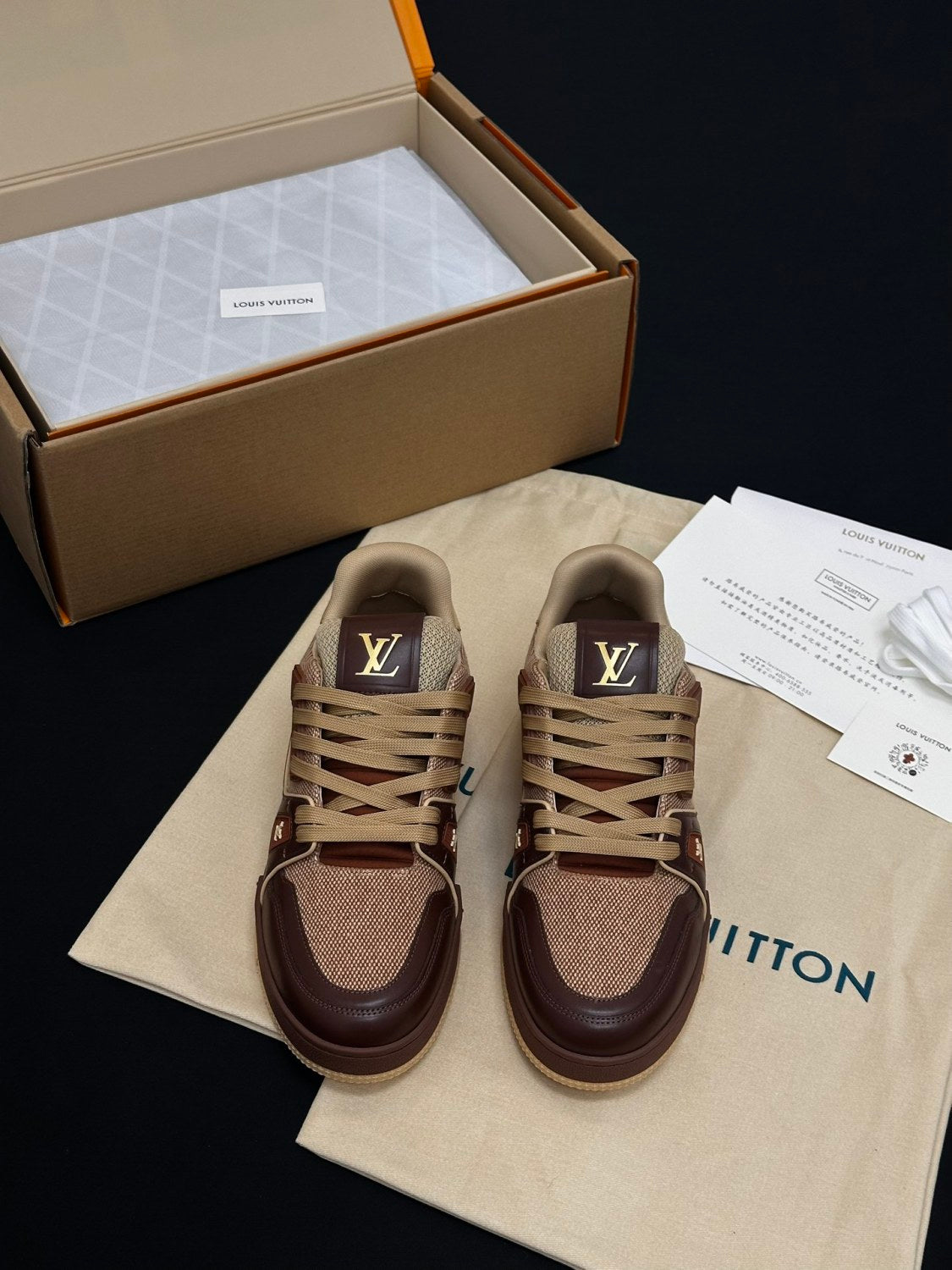 LOUIS VUITTON LV Trainer Sneaker Shoes #378550