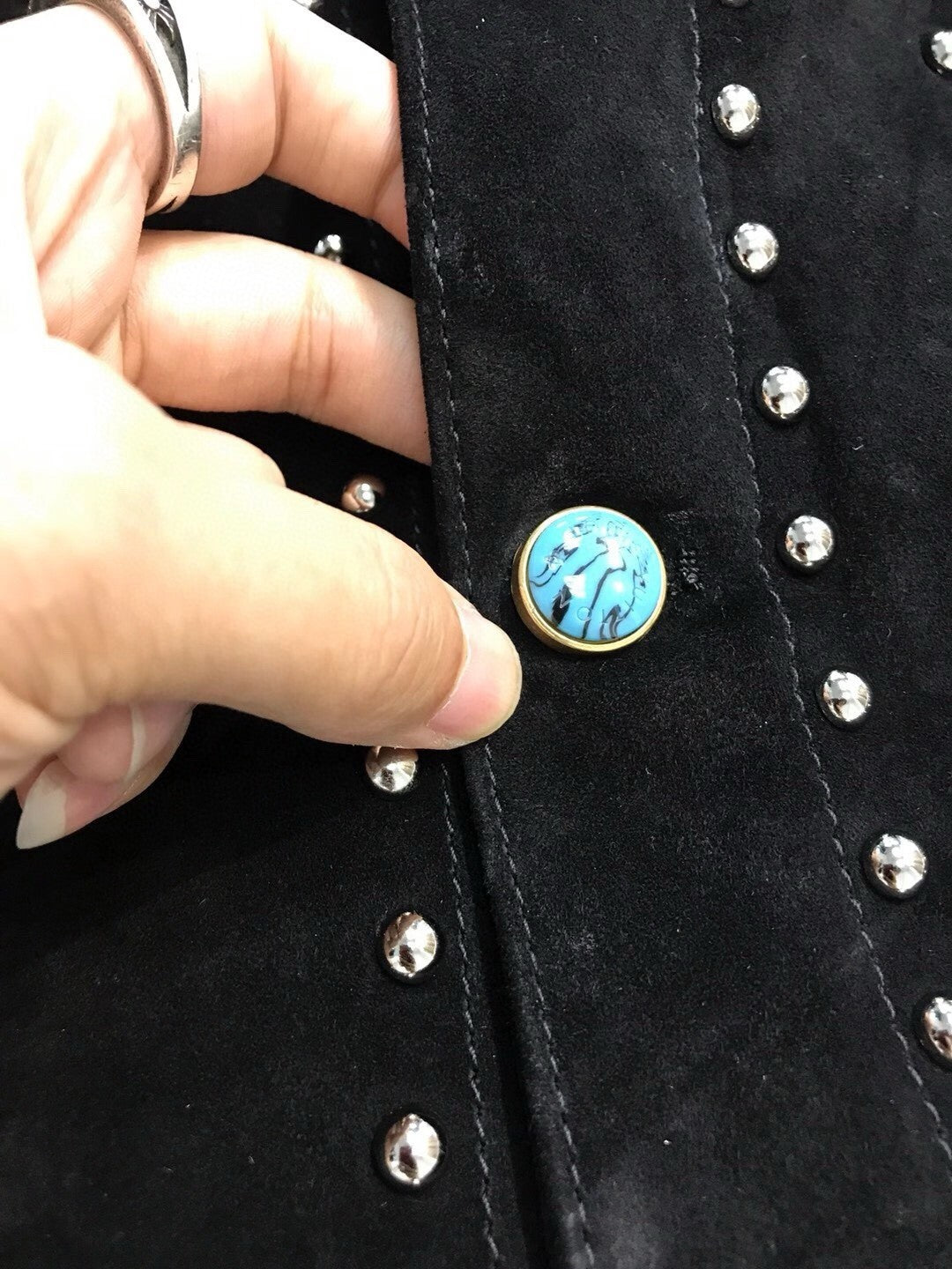 Louis Vuitton Men's Fall/Winter Black Logo Pattern Embroidery Lapel Long Sleeve Denim Jacket #73291