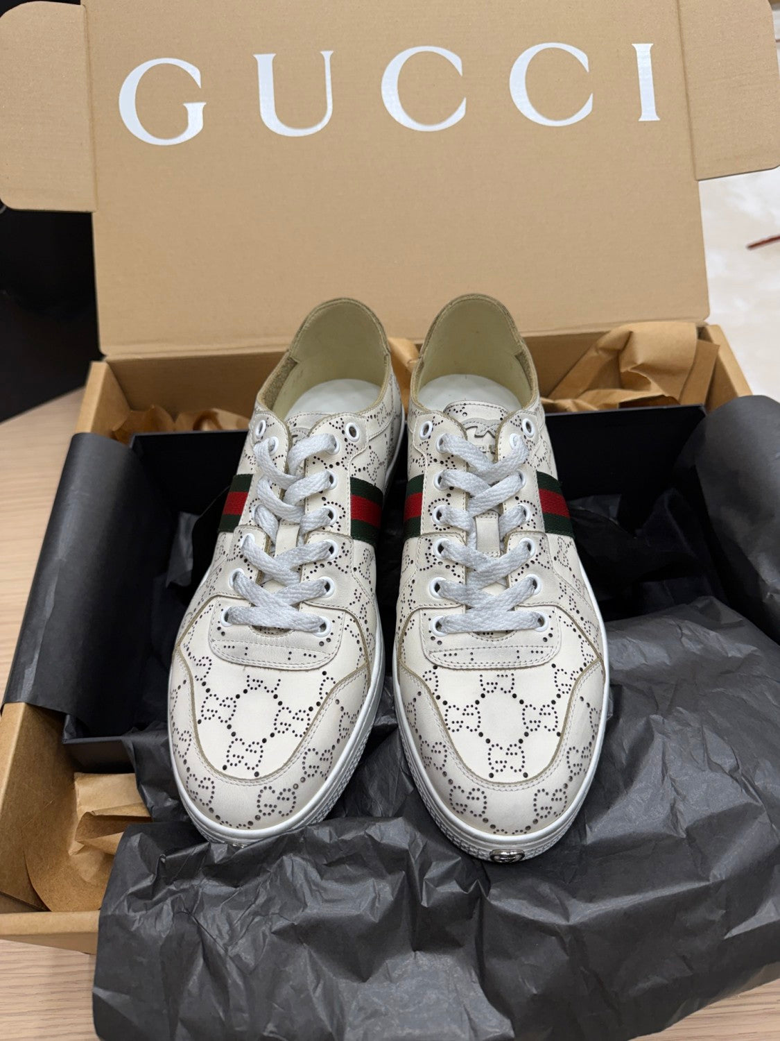 GUCCI Men's Stretch low-top sneaker in white GG leather #388315