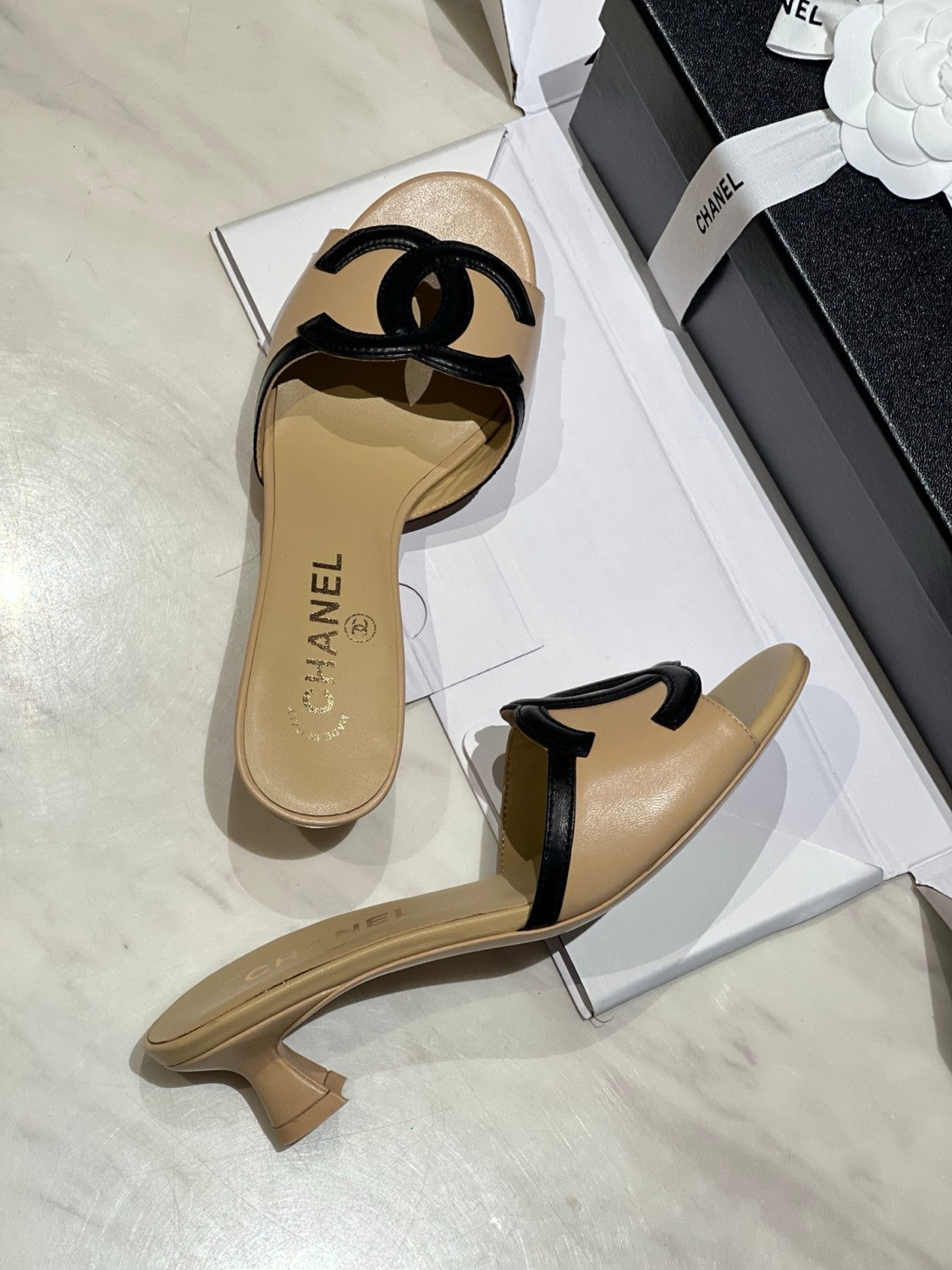CHANEL Mules Lambskin Beige Black #386260