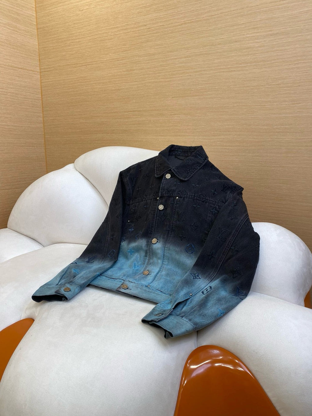 Louis Vuitton Men's Fall and Winter Logo Embroidery Gradient Single Breasted Long Sleeve Denim Jacket #72741