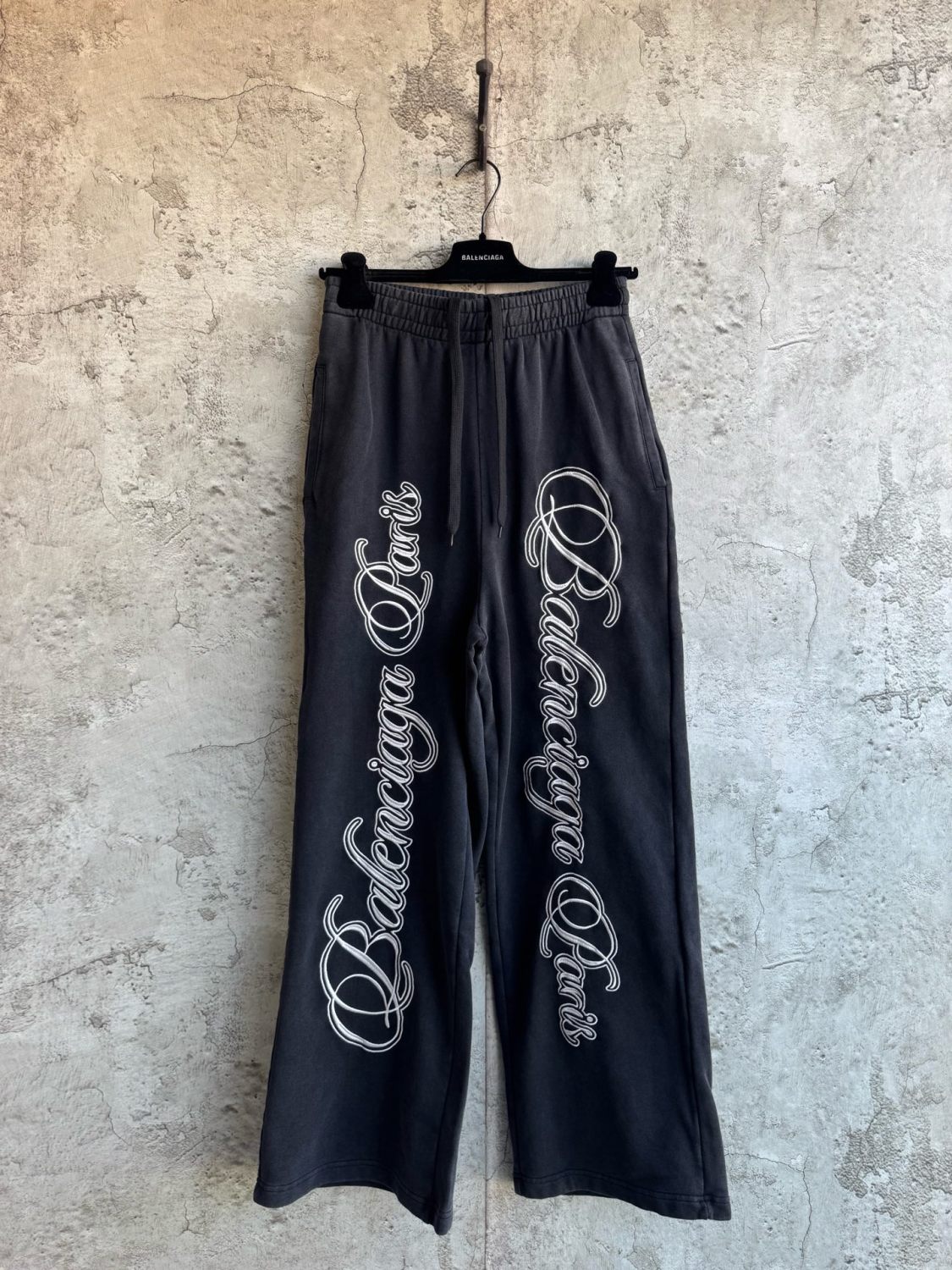 Balenciaga Men's Cursive Baggy Pants in Black white  #335553